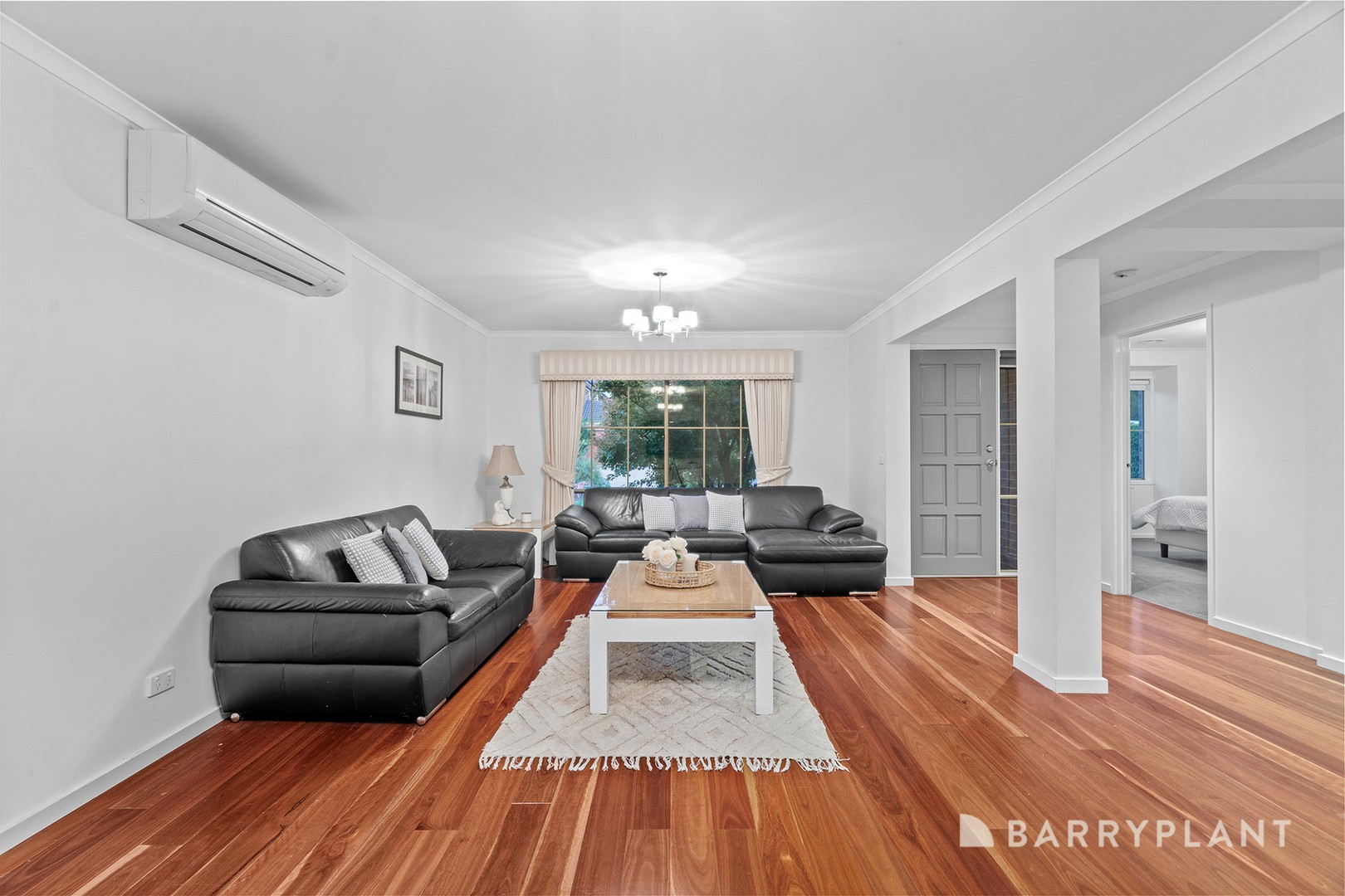 7 Regent Avenue, Mooroolbark, VIC 3138 - Thumbnail 2 - 03/04/2025