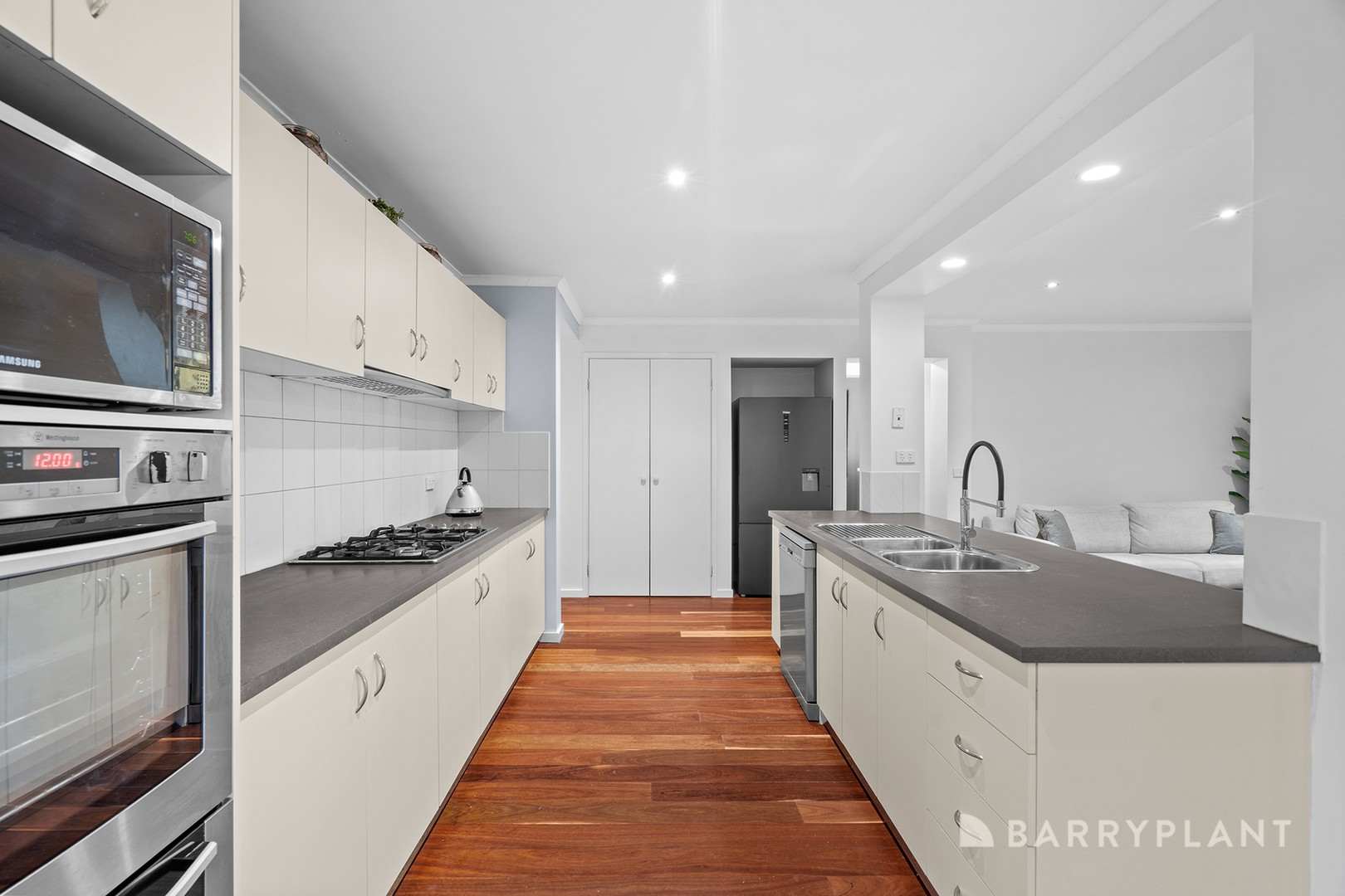 7 Regent Avenue, Mooroolbark, VIC 3138, Mooroolbark - Thumbnail 5