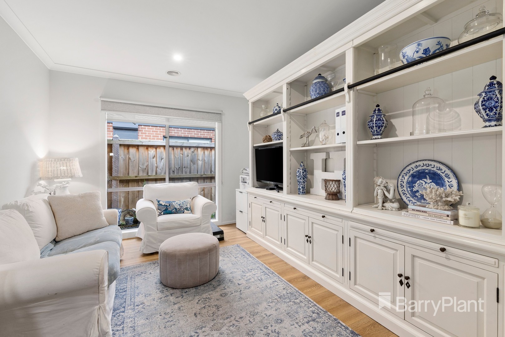 7 Roderick Avenue, Doreen, VIC 3754 - Thumbnail 2 - 01/06/2023