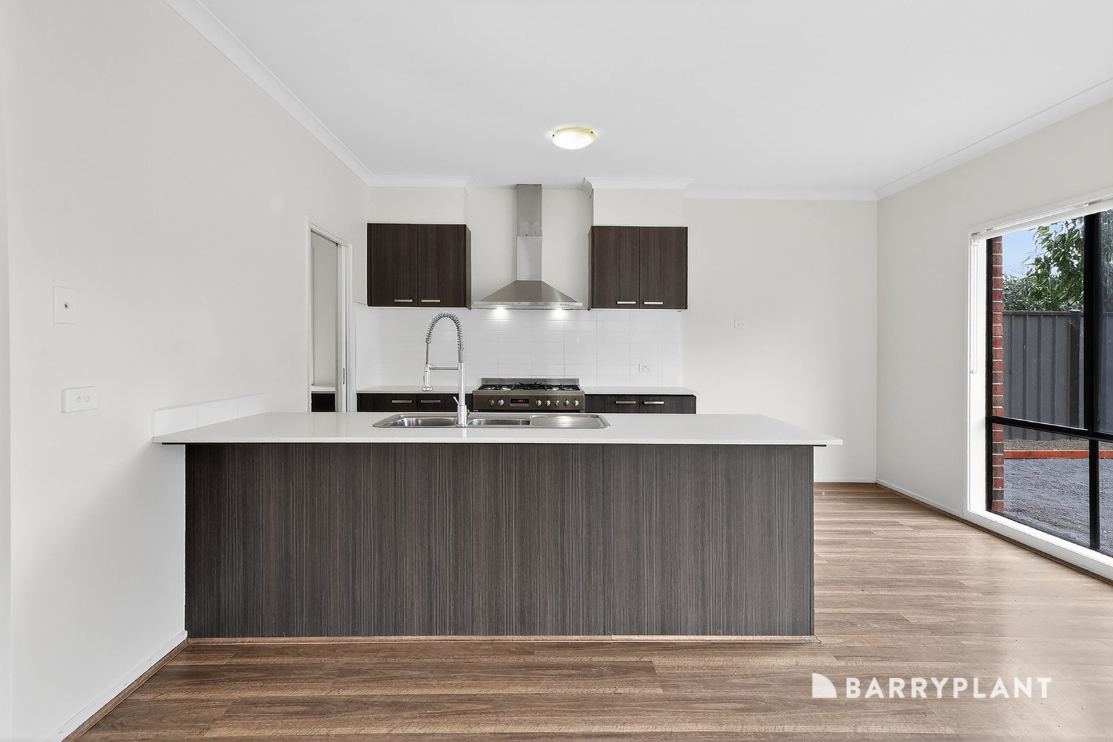 7 Rona Road, Point Cook, VIC 3030, Point Cook - Thumbnail 4
