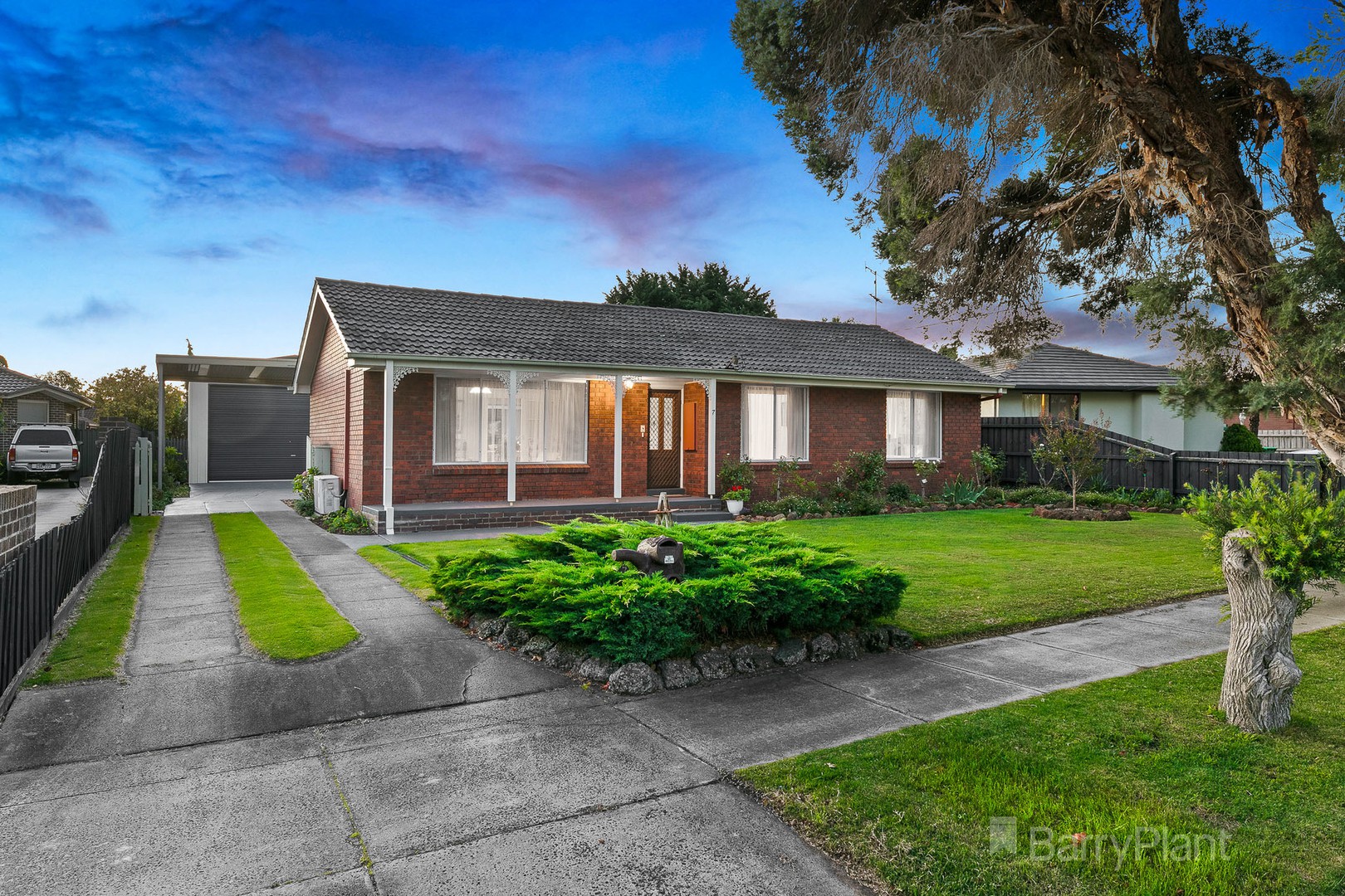 7 Rosalie Court, Pakenham, VIC 3810, Pakenham - Thumbnail 2