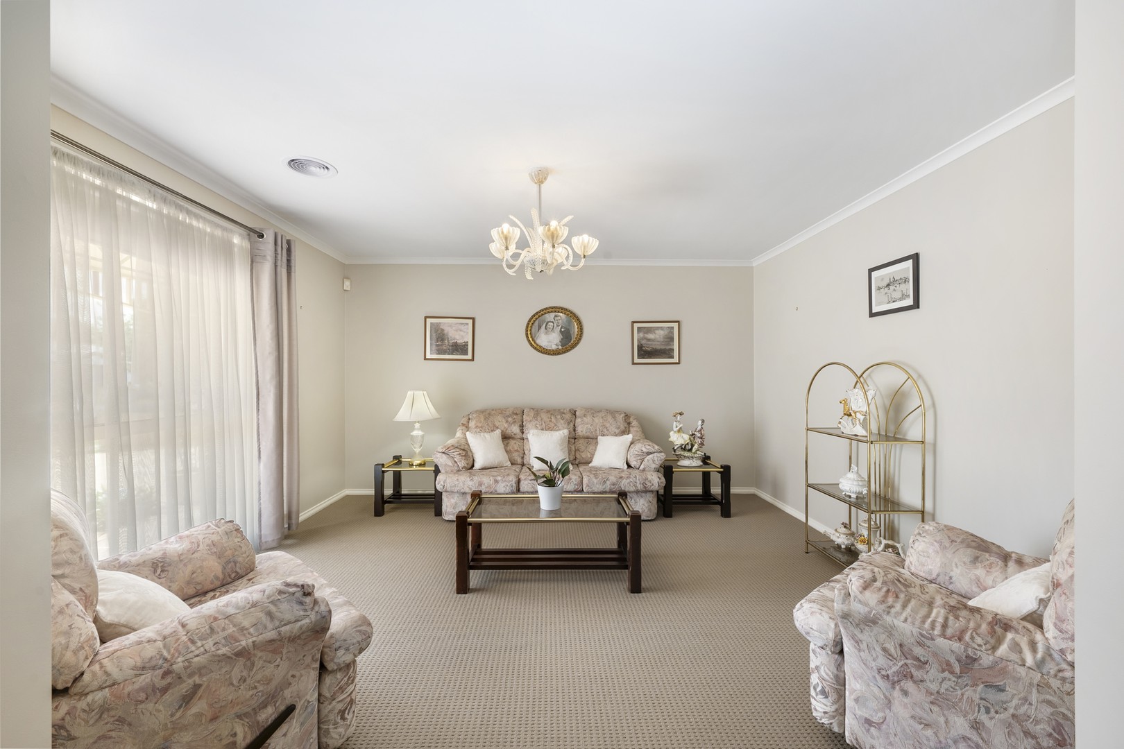7 Rose Hedge Drive, Sydenham, VIC 3037, Sydenham - Thumbnail 2