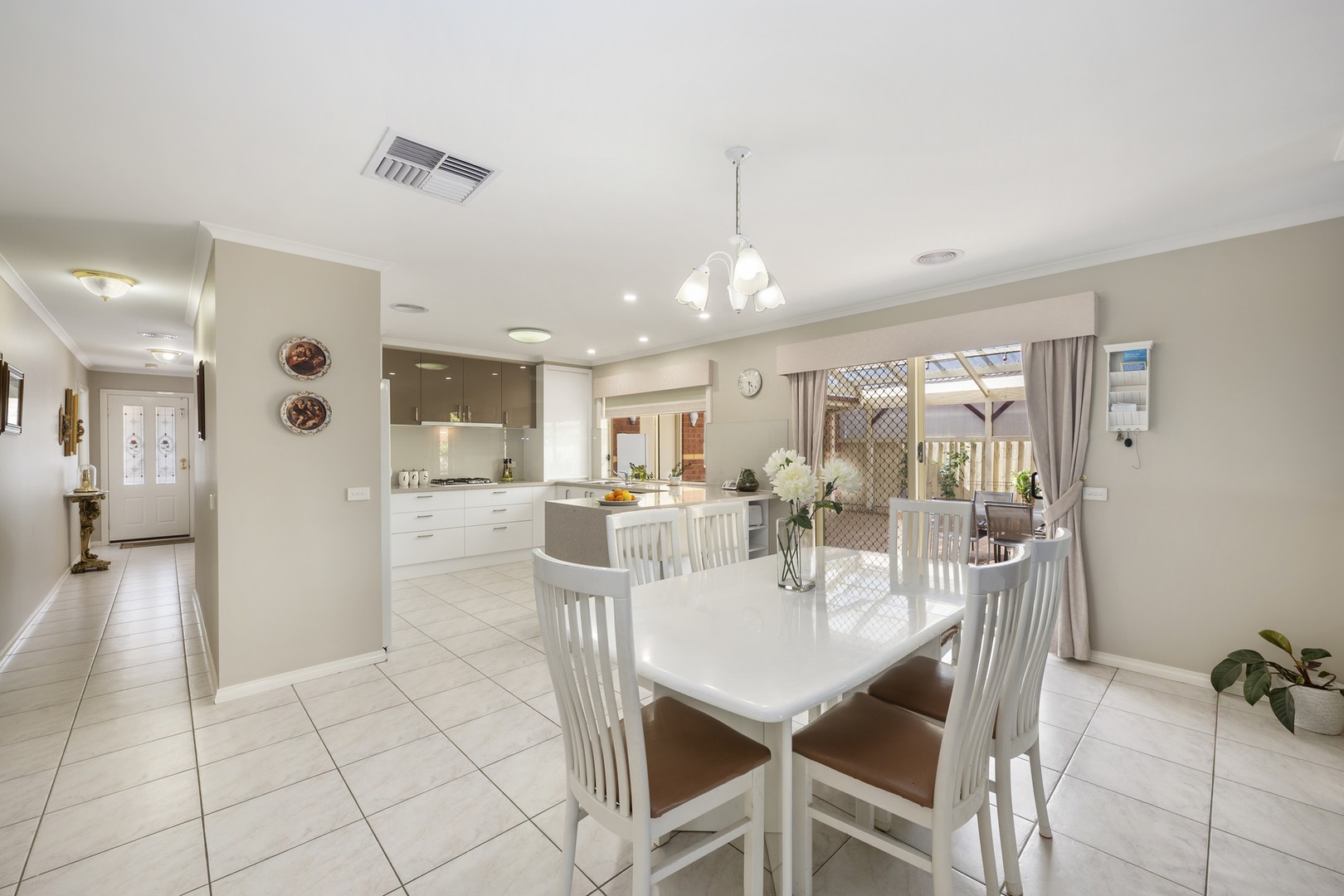 7 Rose Hedge Drive, Sydenham, VIC 3037, Sydenham - Thumbnail 5
