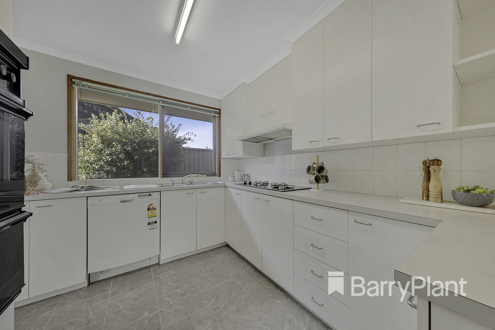 7 Ross Court, Mill Park, VIC 3082, Mill Park - Thumbnail 4
