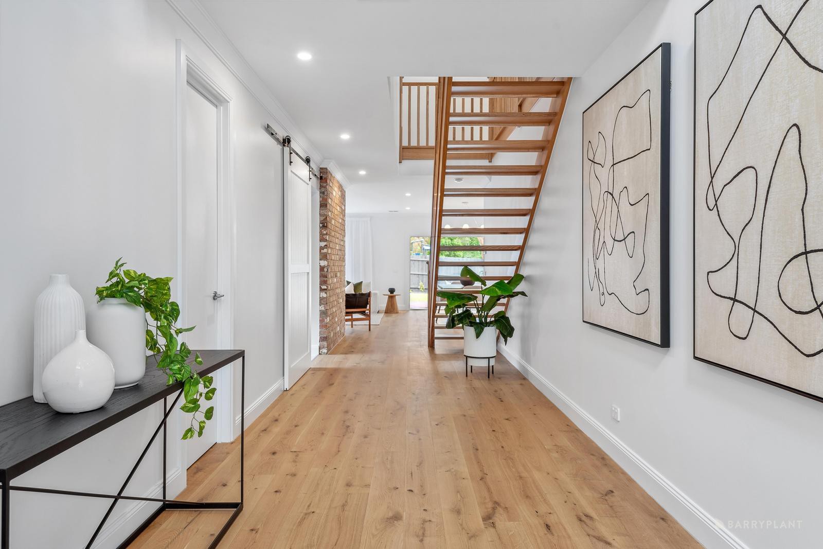 7 Ross Street, Mitcham, VIC 3132, Mitcham - Thumbnail 4