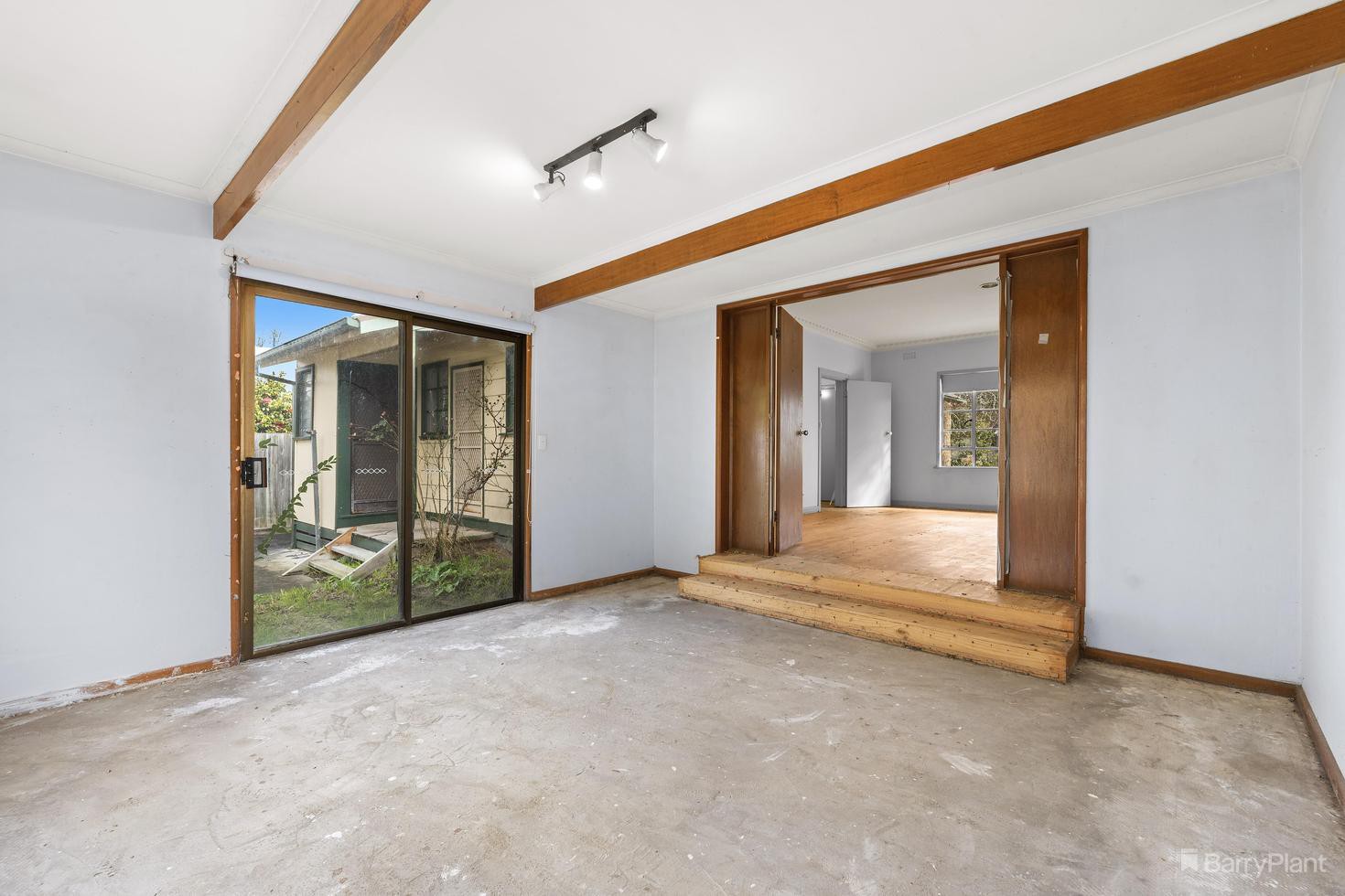 7 Ross Street, Mitcham, VIC 3132, Mitcham - Thumbnail 5
