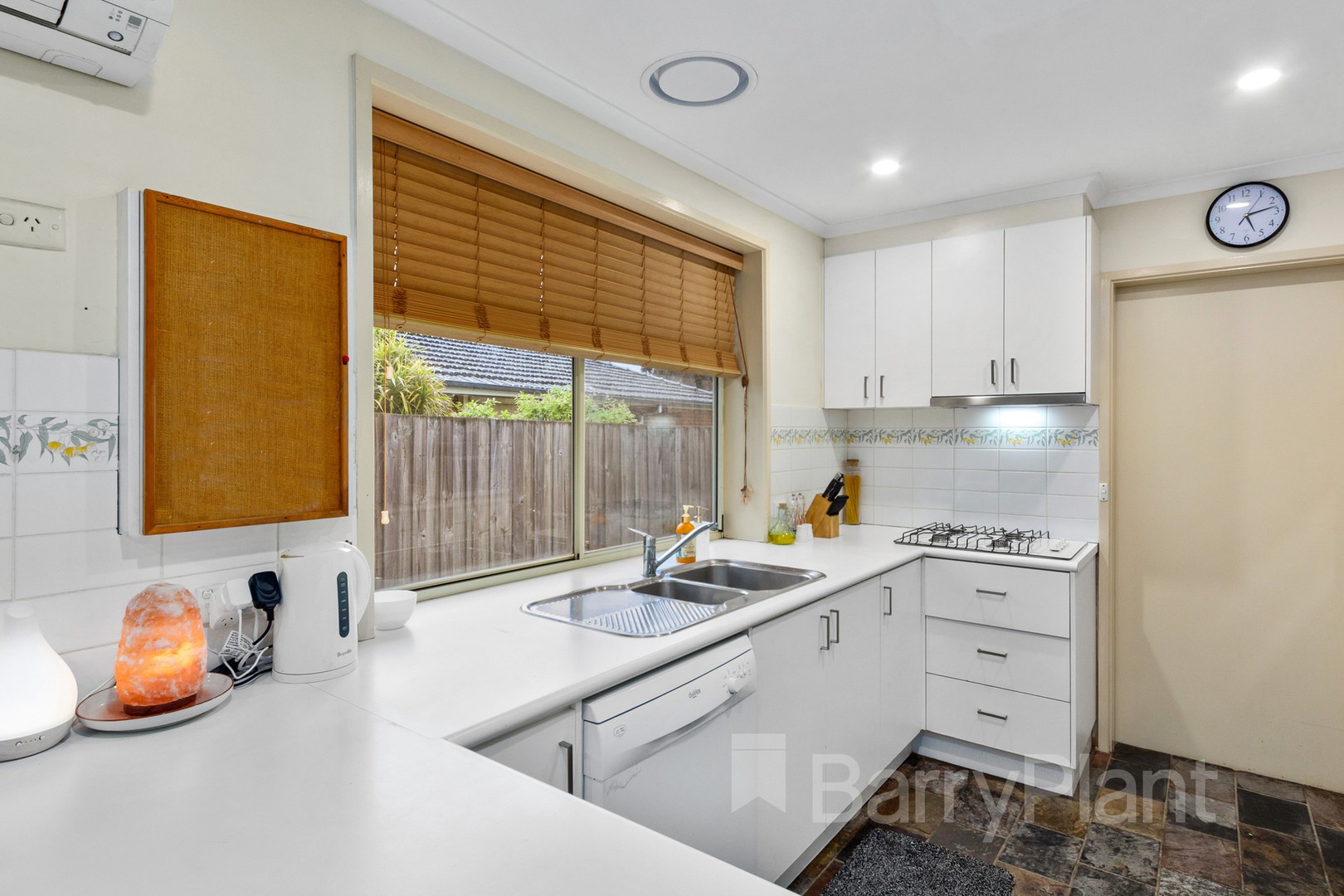 7 Rothbury Court, Wantirna, VIC 3152, Wantirna - Thumbnail 3