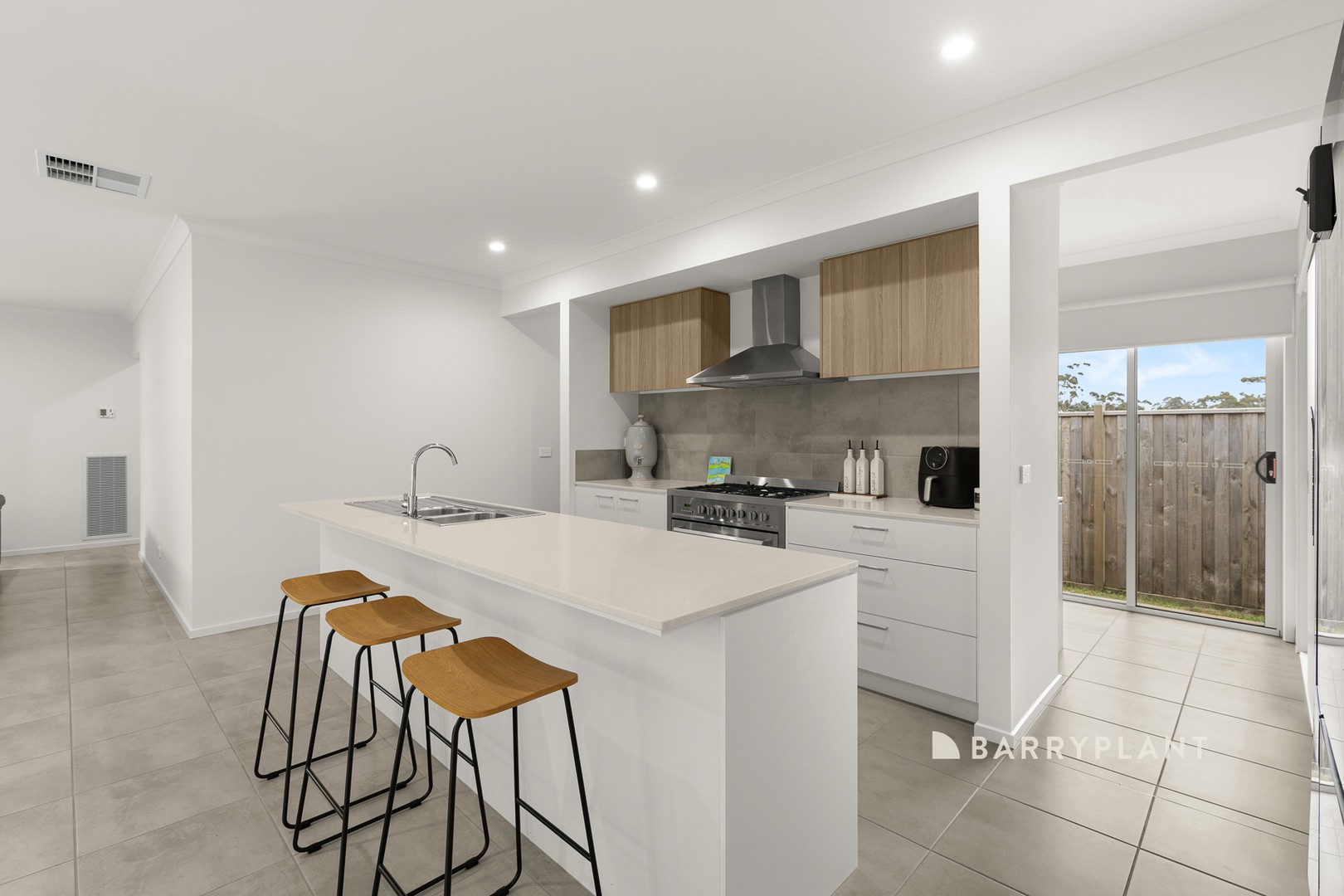 7 Royston Avenue, Warragul, VIC 3820, Warragul - Thumbnail 3
