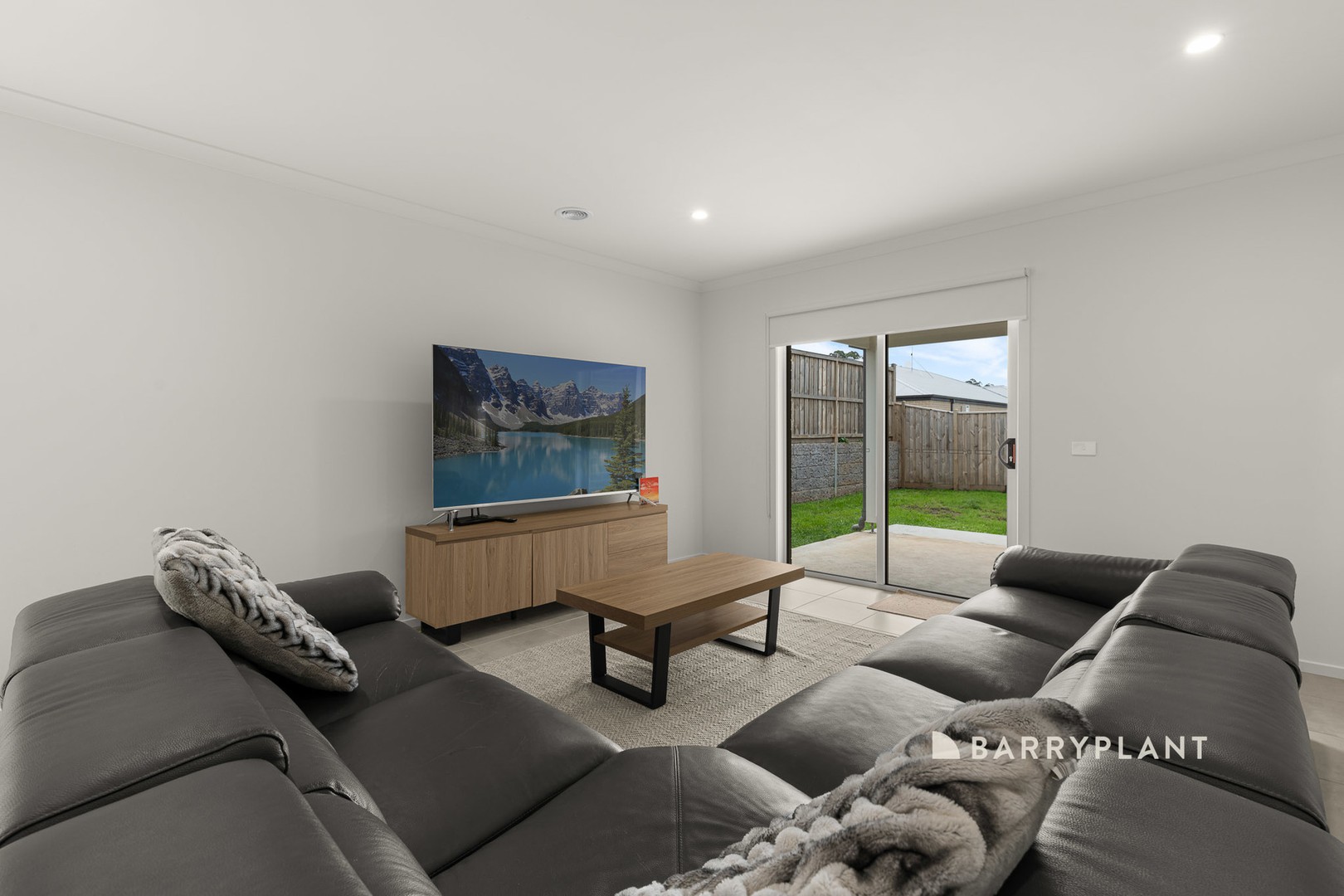 7 Royston Avenue, Warragul, VIC 3820, Warragul - Thumbnail 8