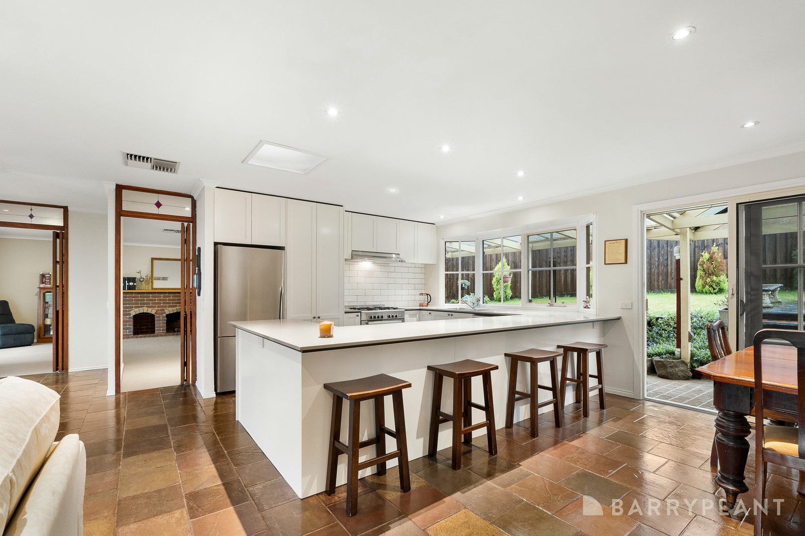 7 Sapphire Court, Narre Warren North, VIC 3804, Narre Warren North - Thumbnail 3