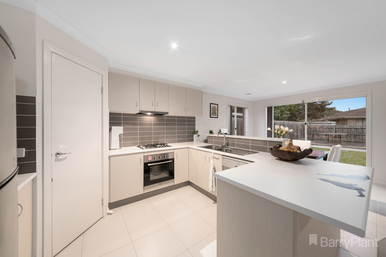 7 Savage Street, Pakenham, VIC 3810, Pakenham - Thumbnail 4