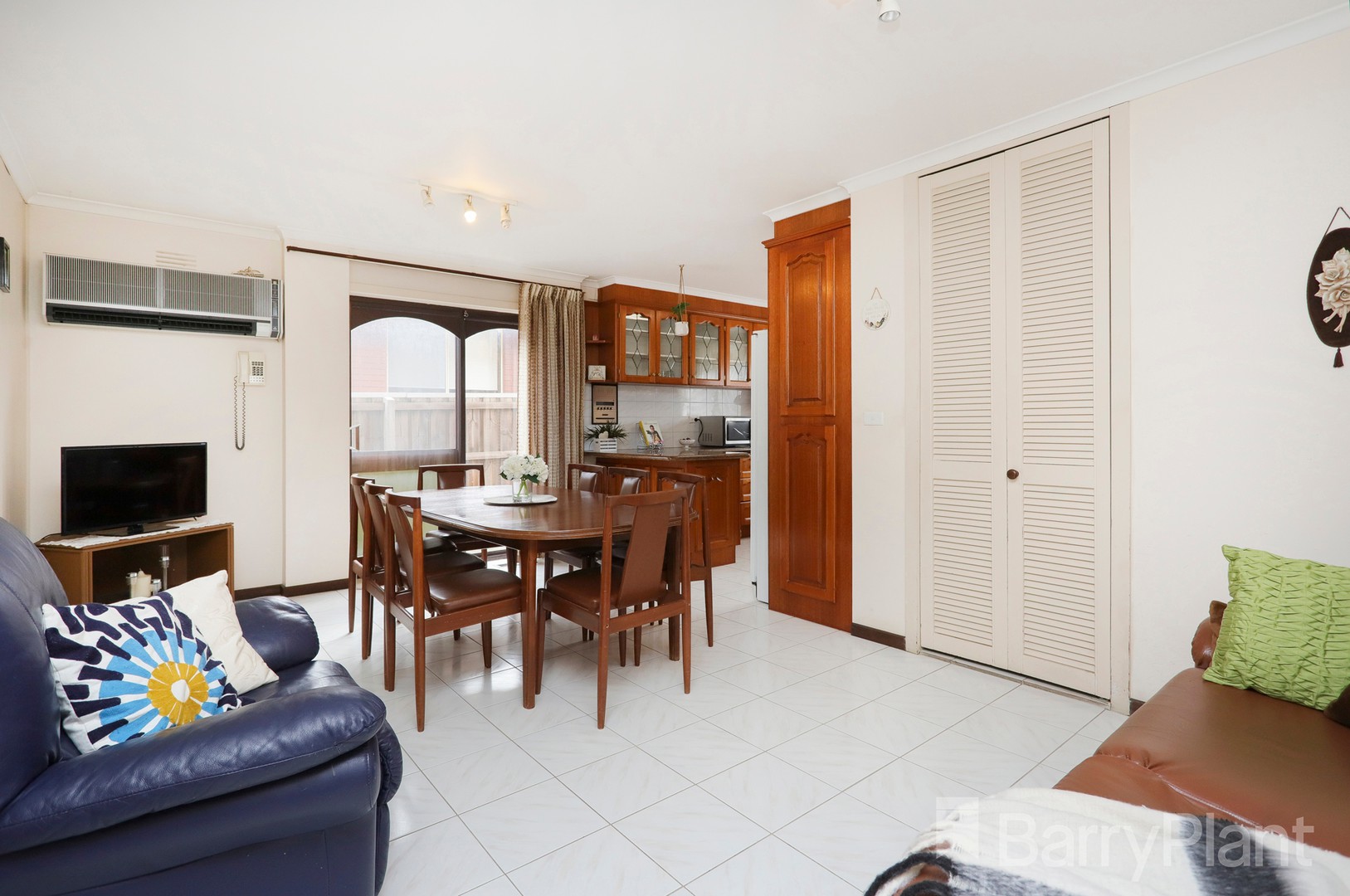 7 Scampton Crescent, Tullamarine, VIC 3043, Tullamarine - Thumbnail 4