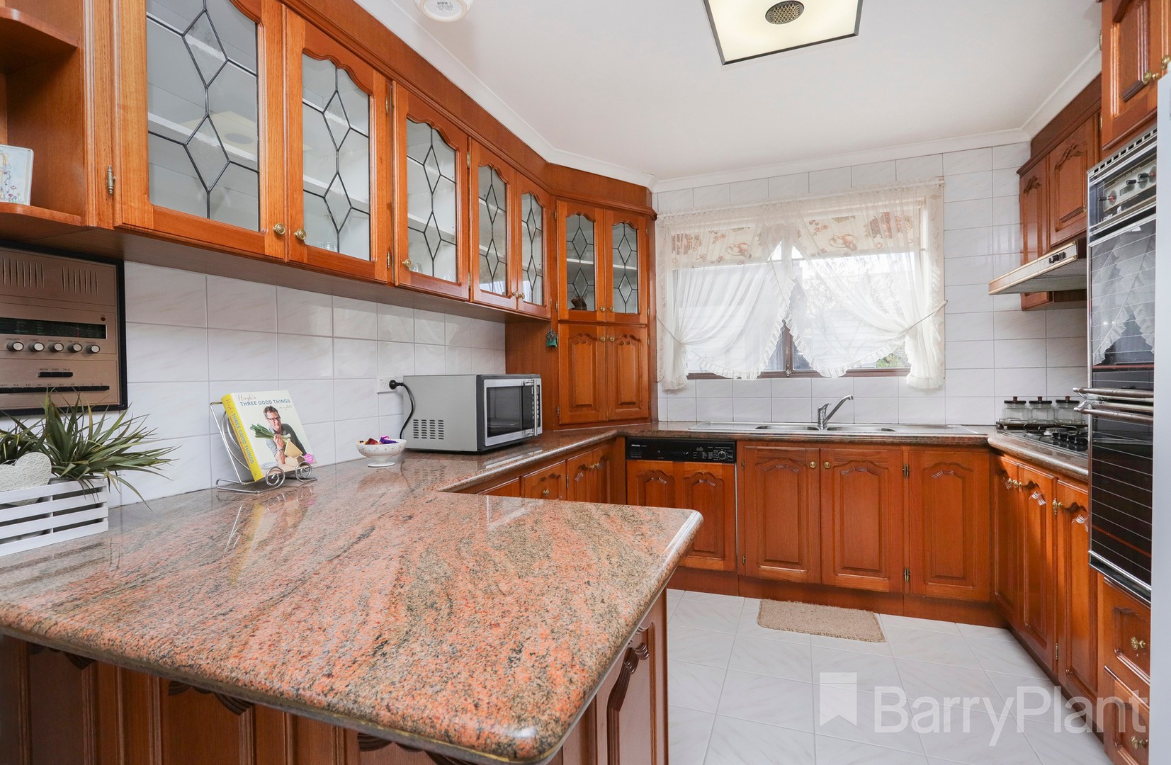 7 Scampton Crescent, Tullamarine, VIC 3043, Tullamarine - Thumbnail 5