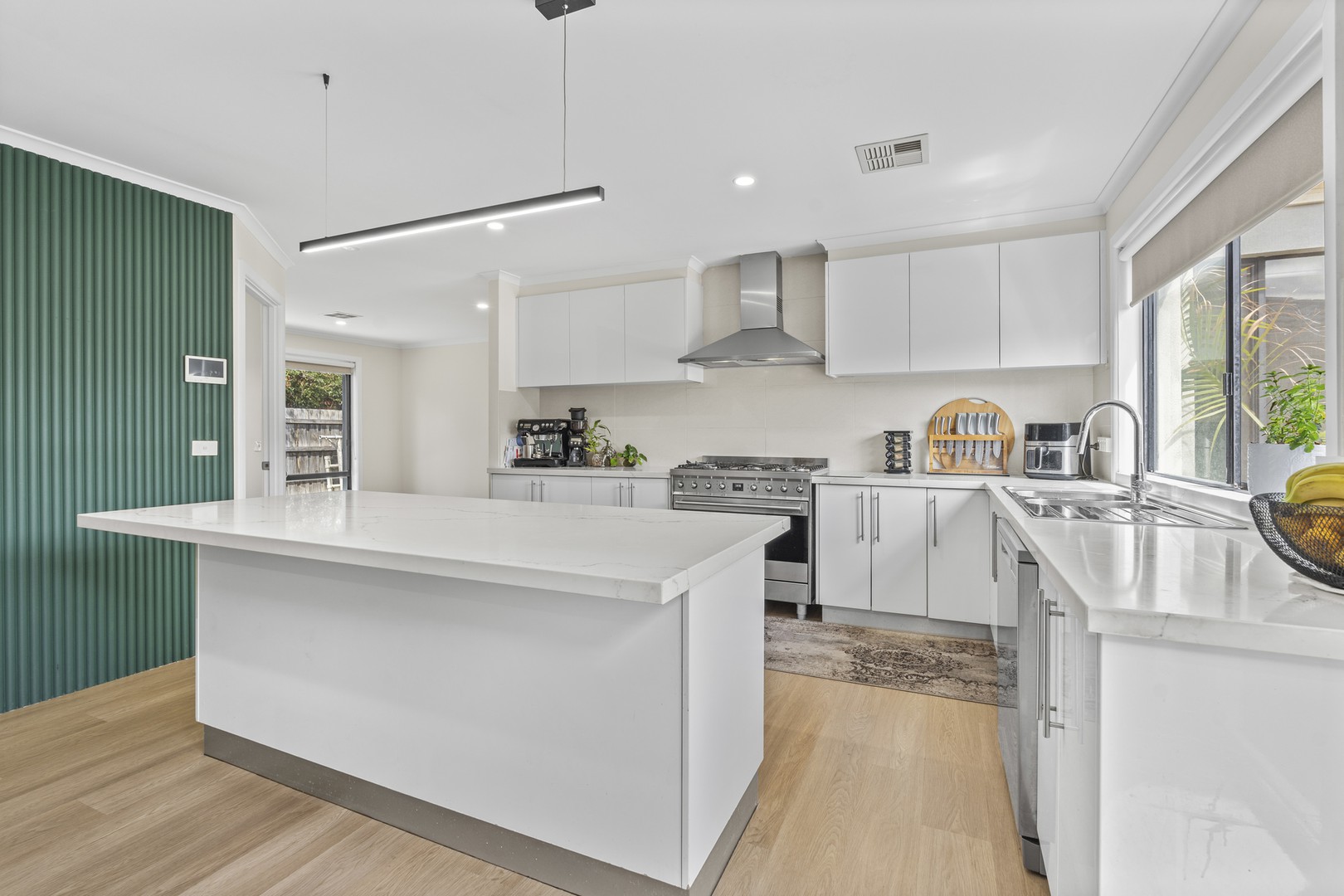7 Serrata Court, Hillside, VIC 3037, Hillside - Thumbnail 3