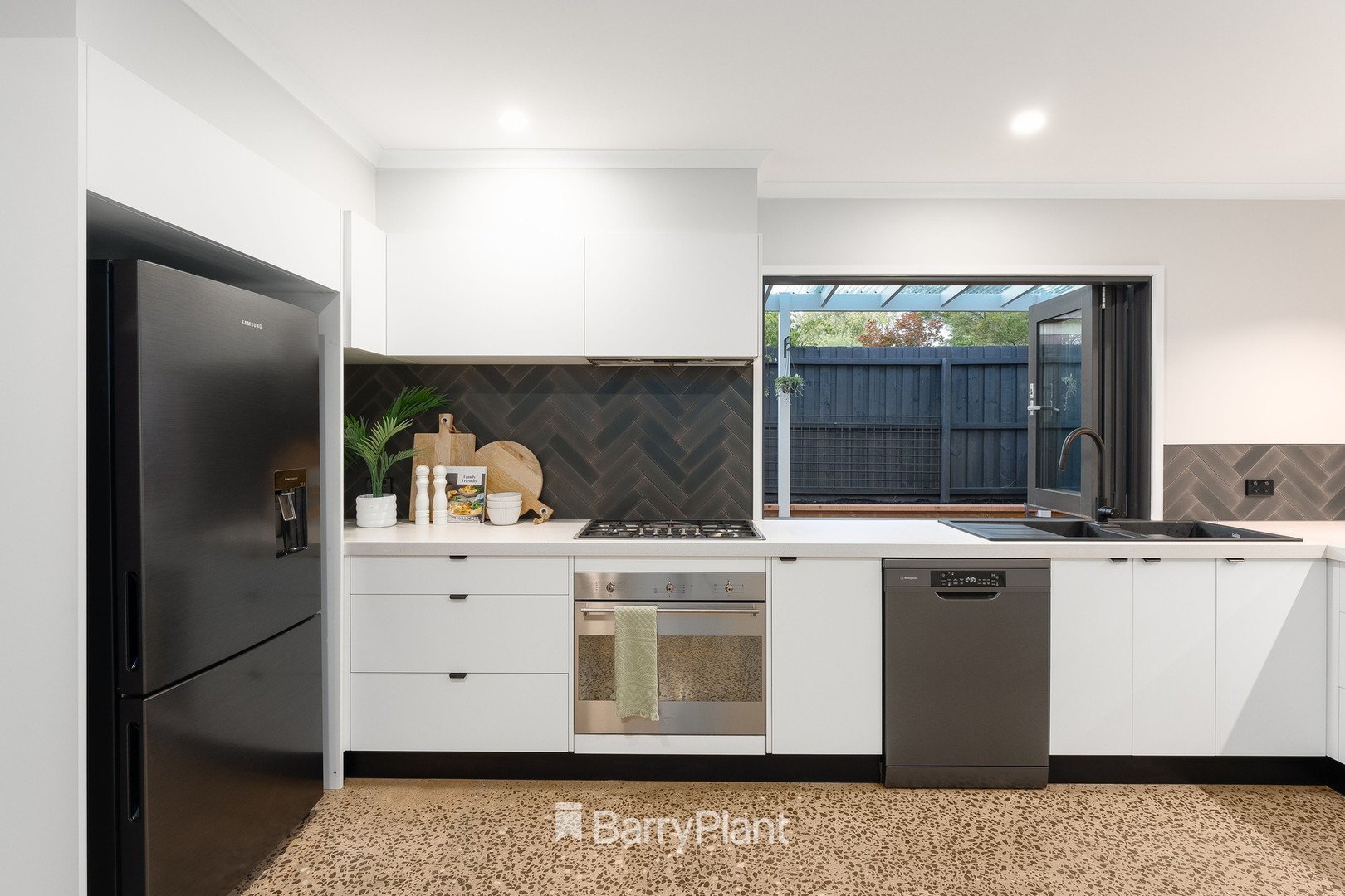 7 Sheringa CrescentGrovedale, VIC 3216, Grovedale - Thumbnail 8