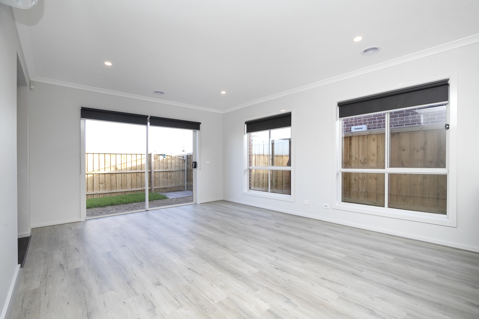 7 Sicily Avenue, Deanside, VIC 3336, Deanside - Thumbnail 4
