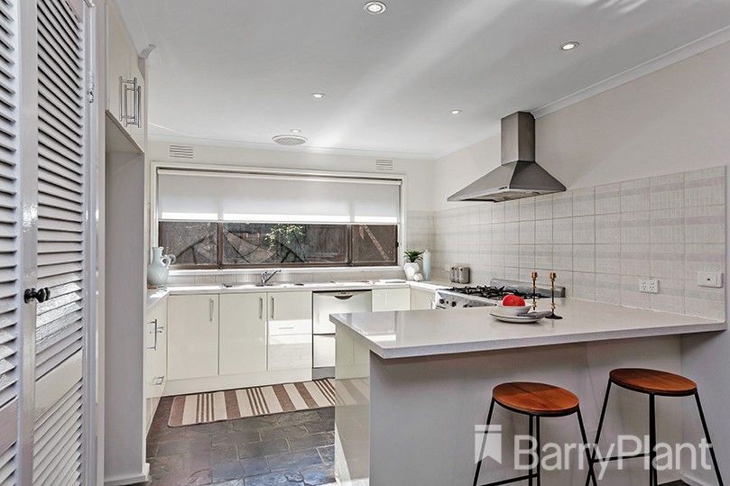 7 Sirius CourtMill Park, VIC 3082, Mill Park - Thumbnail 4