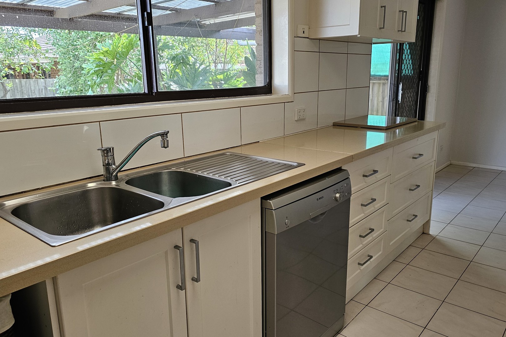 7 Solway Court, Epping, VIC 3076 - Thumbnail 2 - 07/11/2025