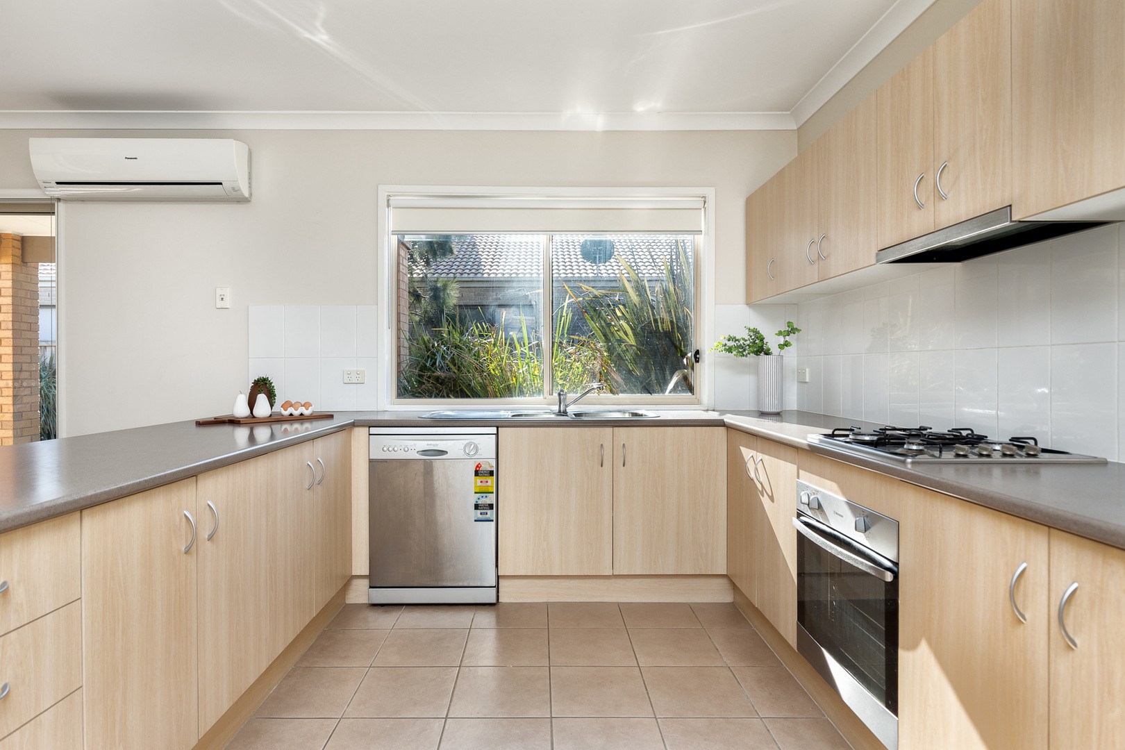7 Stanhope Avenue, Berwick, VIC 3806, Berwick - Thumbnail 3