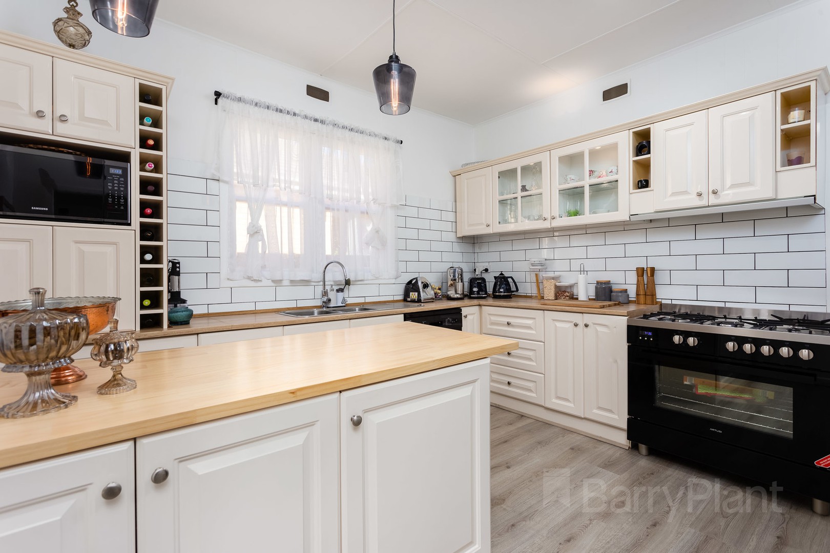 7 Stanley Street, Altona, VIC 3018 - Thumbnail 2 - 03/11/2021