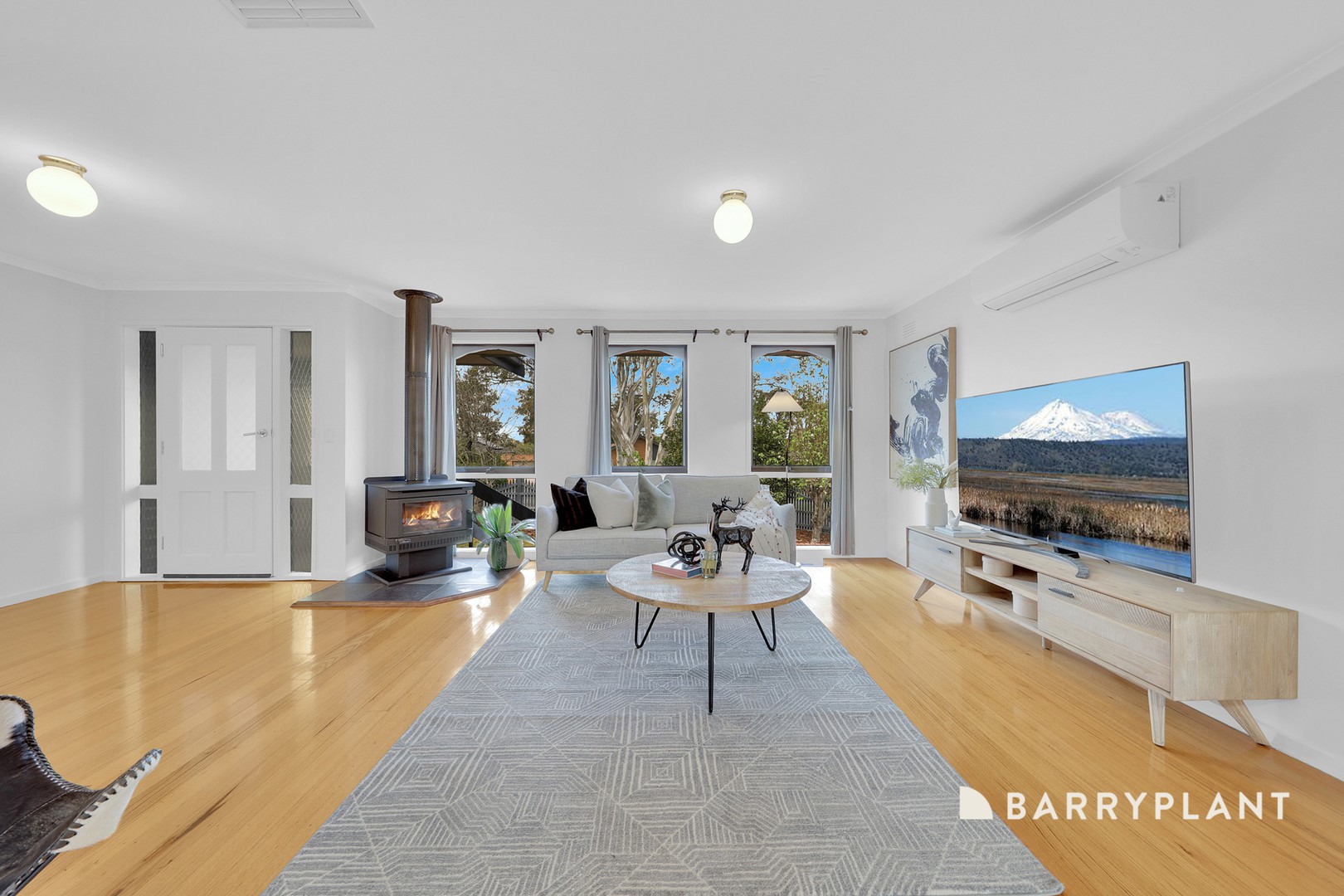 7 Statesman Crescent, Mill Park, VIC 3082, Mill Park - Thumbnail 2