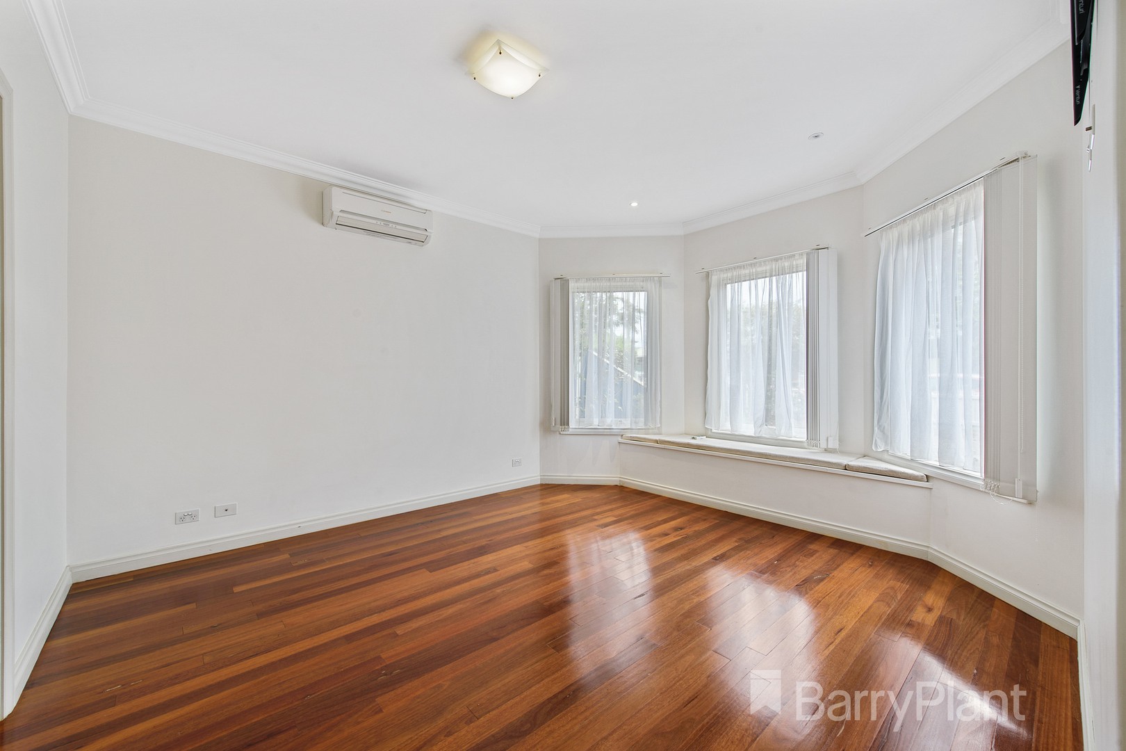 7 Stewart CrescentRockbank, VIC 3335, Rockbank - Thumbnail 6