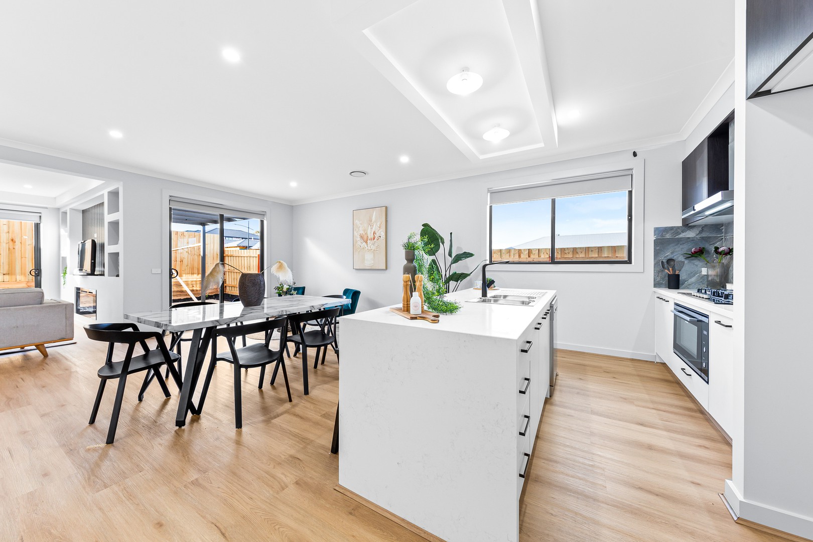 7 Story Street, Fraser Rise, VIC 3336 - Thumbnail 2 - 23/07/2026