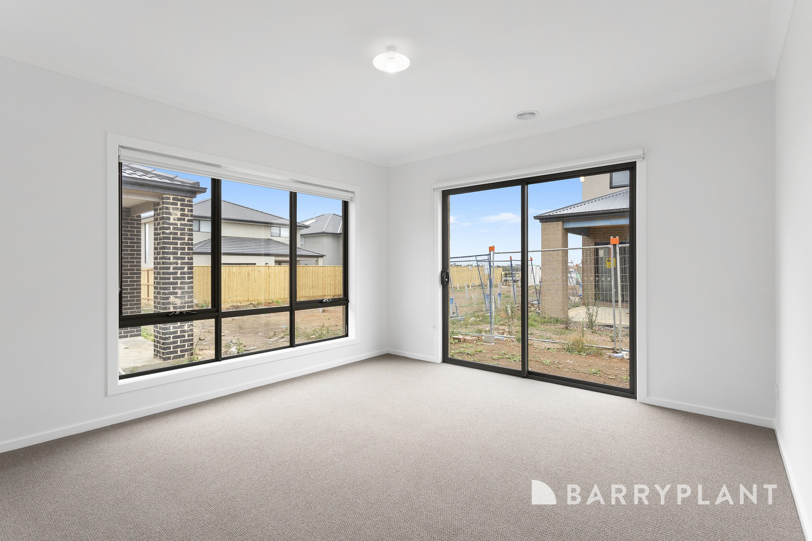7 Sunburnt Circuit, Clyde North, VIC 3978, Clyde North - Thumbnail 5