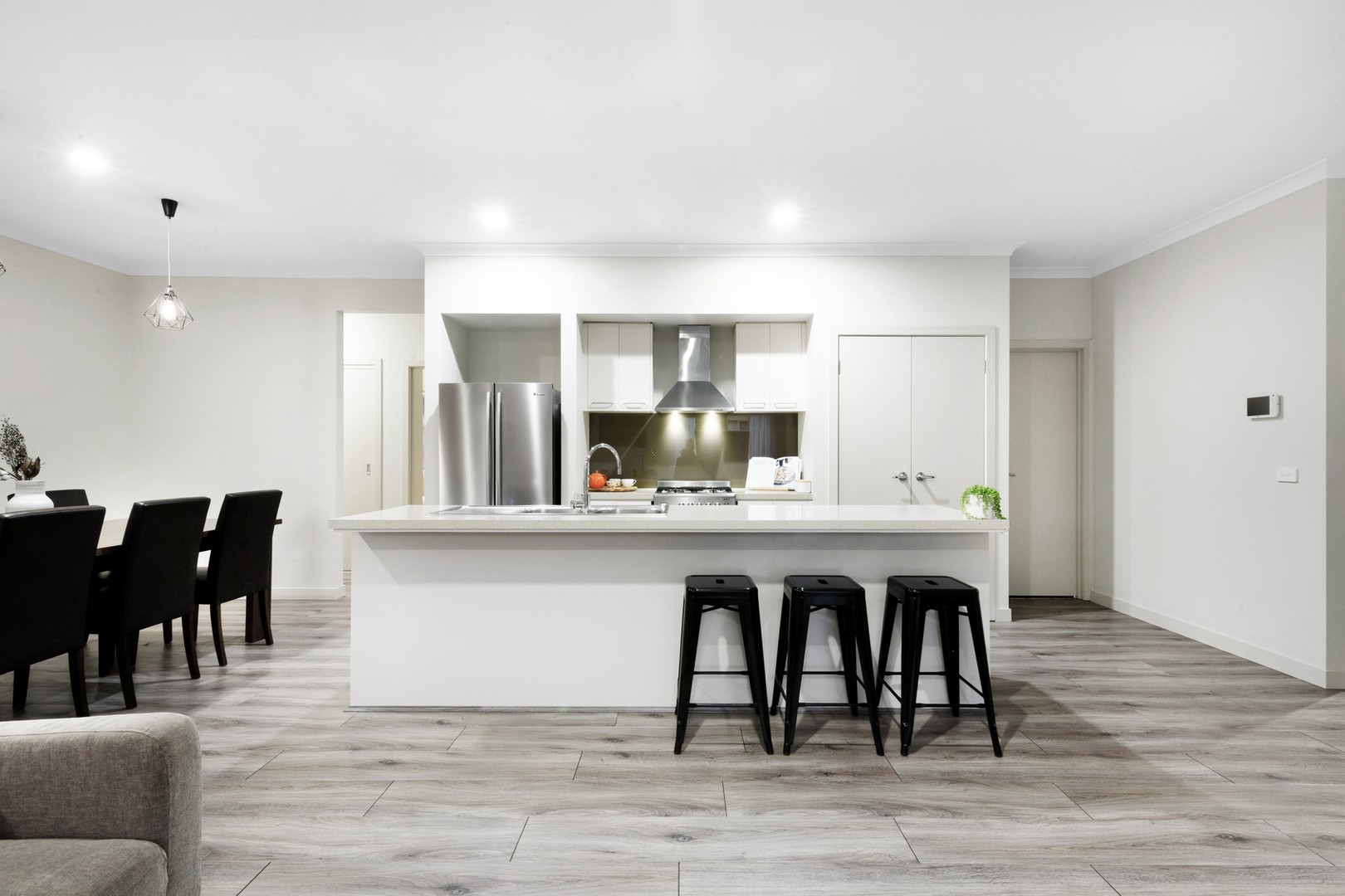 7 Sunningdale Drive, Hillside, VIC 3037, Hillside - Thumbnail 3