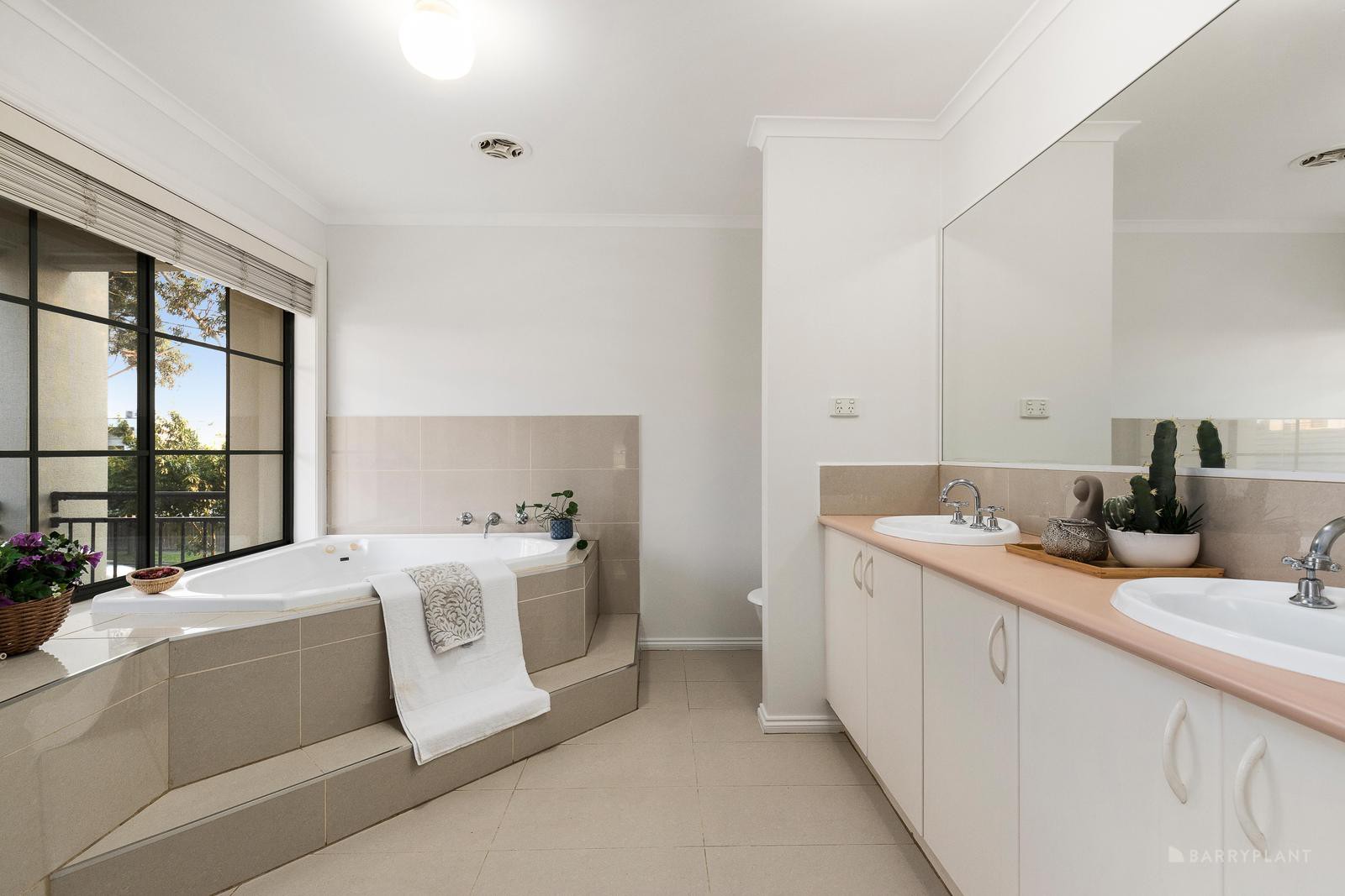 7 Sunrise Crescent, Templestowe Lower, VIC 3107, Templestowe Lower - Thumbnail 7
