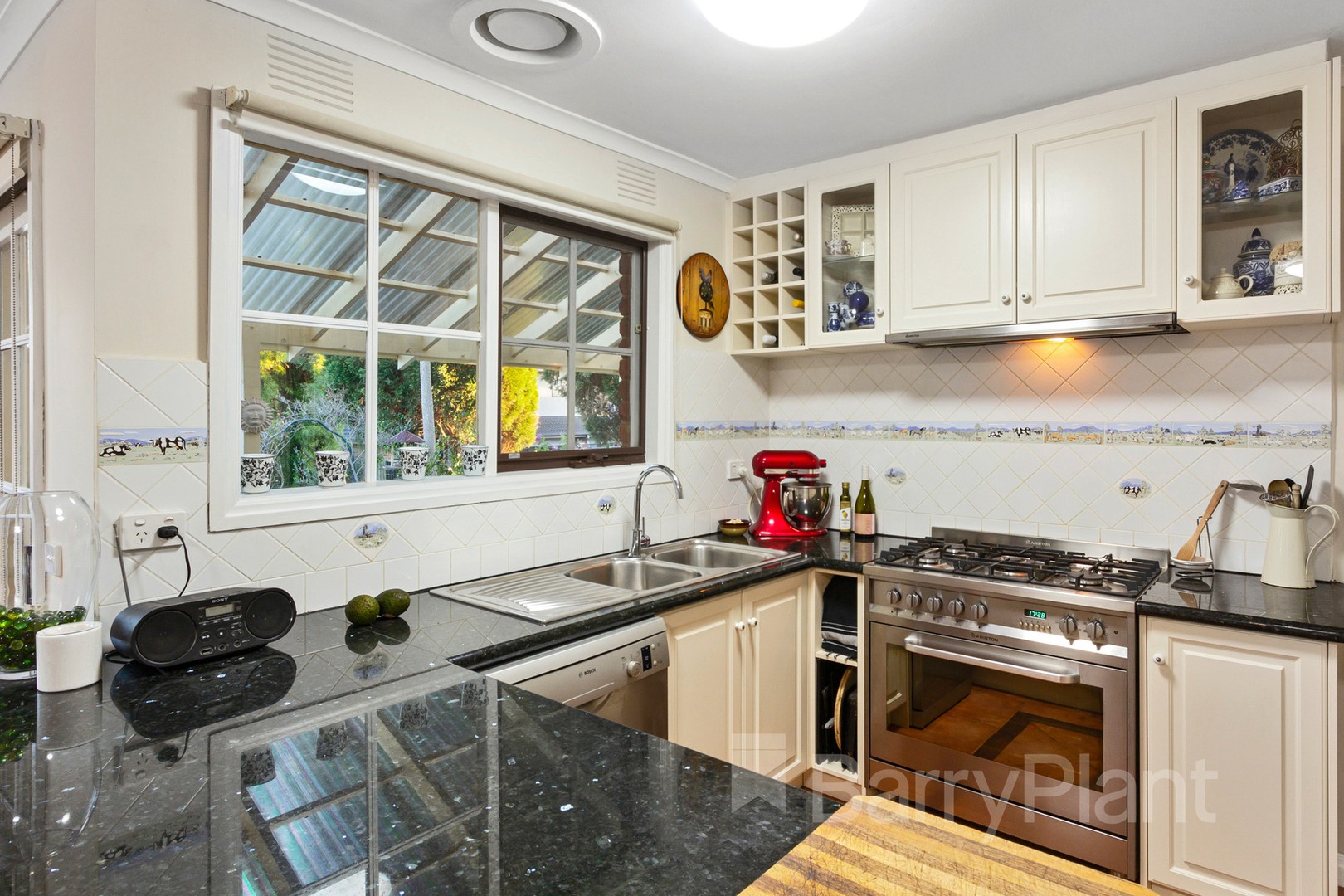 7 Tamara Street, Wantirna South, VIC 3152, Wantirna South - Thumbnail 4