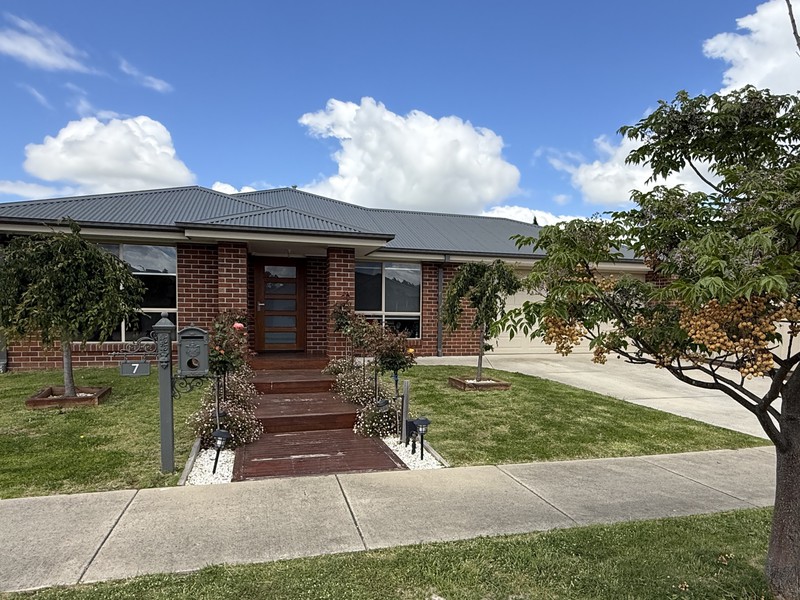 7 Teamsters Circuit, Kilmore, VIC 3764 - Image - 24/11/2025