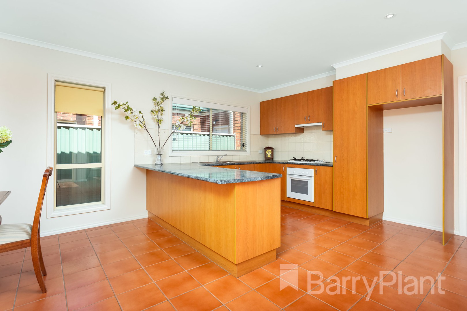 7 The Crescent, Point Cook, VIC 3030, Point Cook - Thumbnail 2