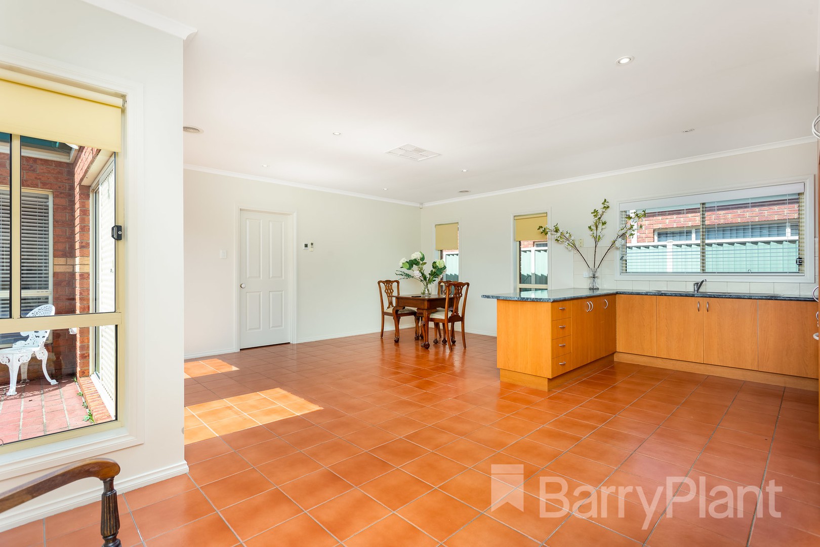 7 The Crescent, Point Cook, VIC 3030, Point Cook - Thumbnail 3