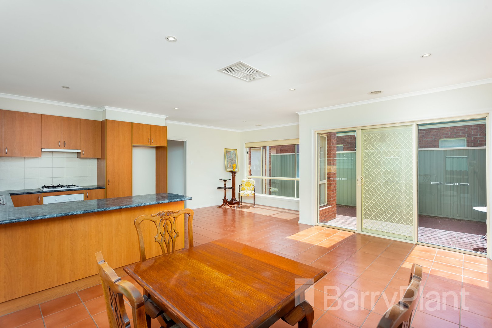 7 The Crescent, Point Cook, VIC 3030, Point Cook - Thumbnail 4