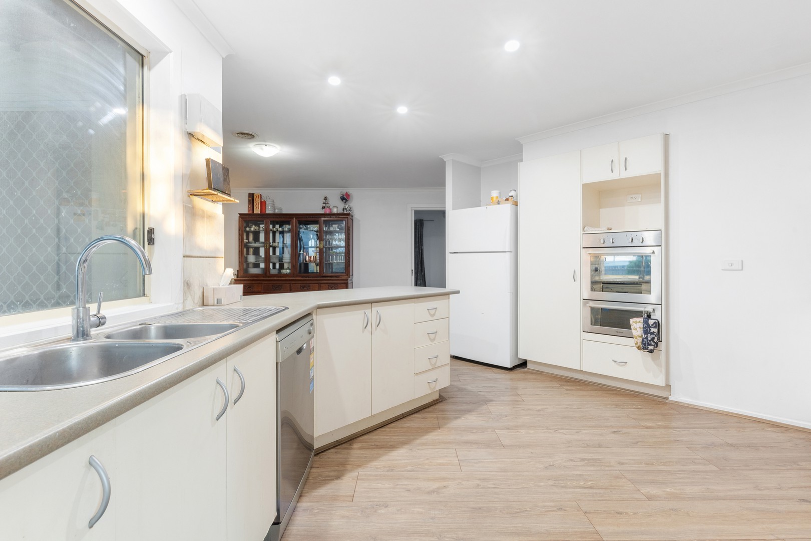 7 The Crest, Hillside, VIC 3037, Hillside - Thumbnail 3