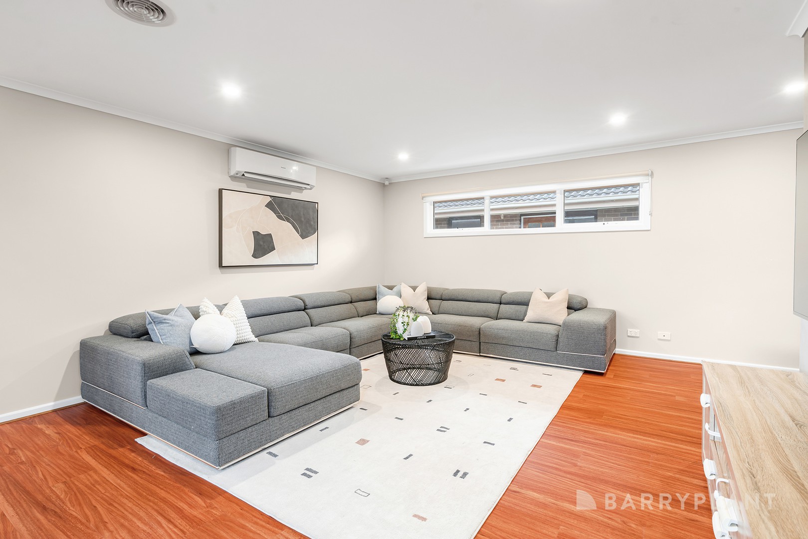 7 Tiverton Court, Bayswater North, VIC 3153 - Thumbnail 2 - 06/08/2026