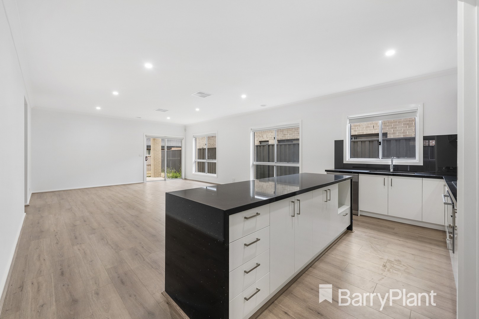 7 Tolhurst Street, Tarneit, VIC 3029, Tarneit - Thumbnail 6