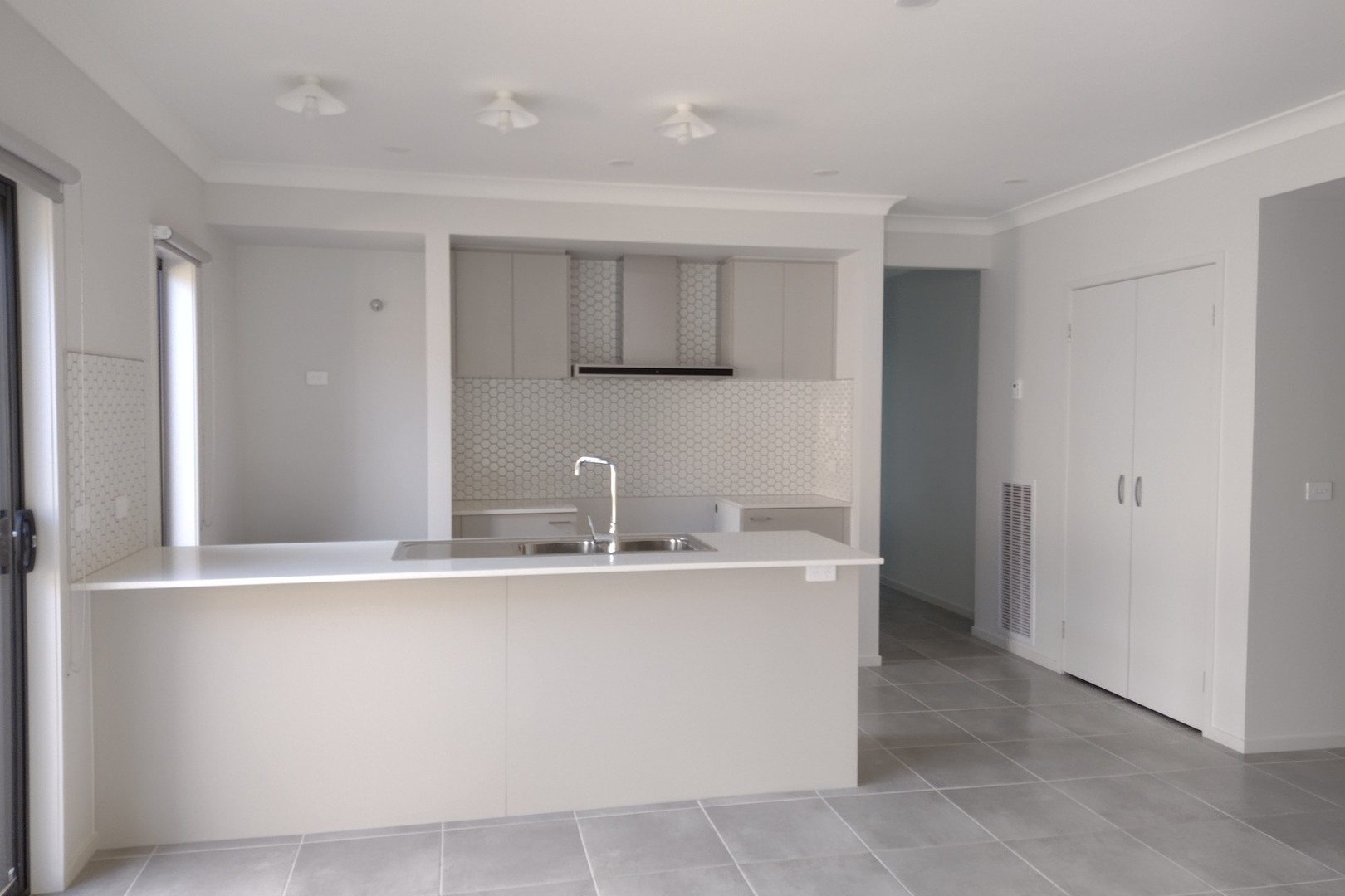 7 Treviso StreetFraser Rise, VIC 3336  - Leased, Fraser Rise - Thumbnail 2