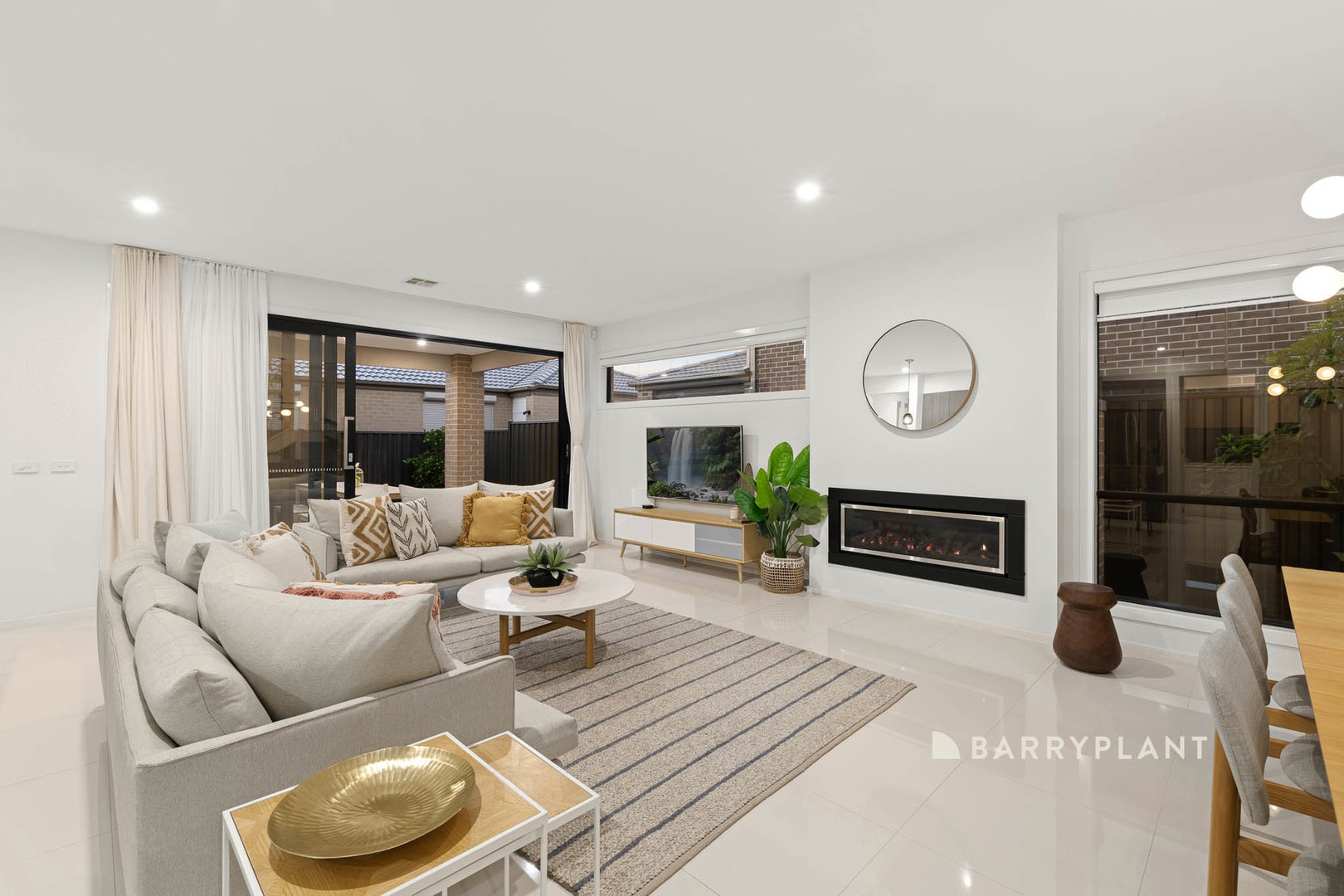 7 Troups Creek Promenade, Narre Warren, VIC 3805, Narre Warren - Thumbnail 3