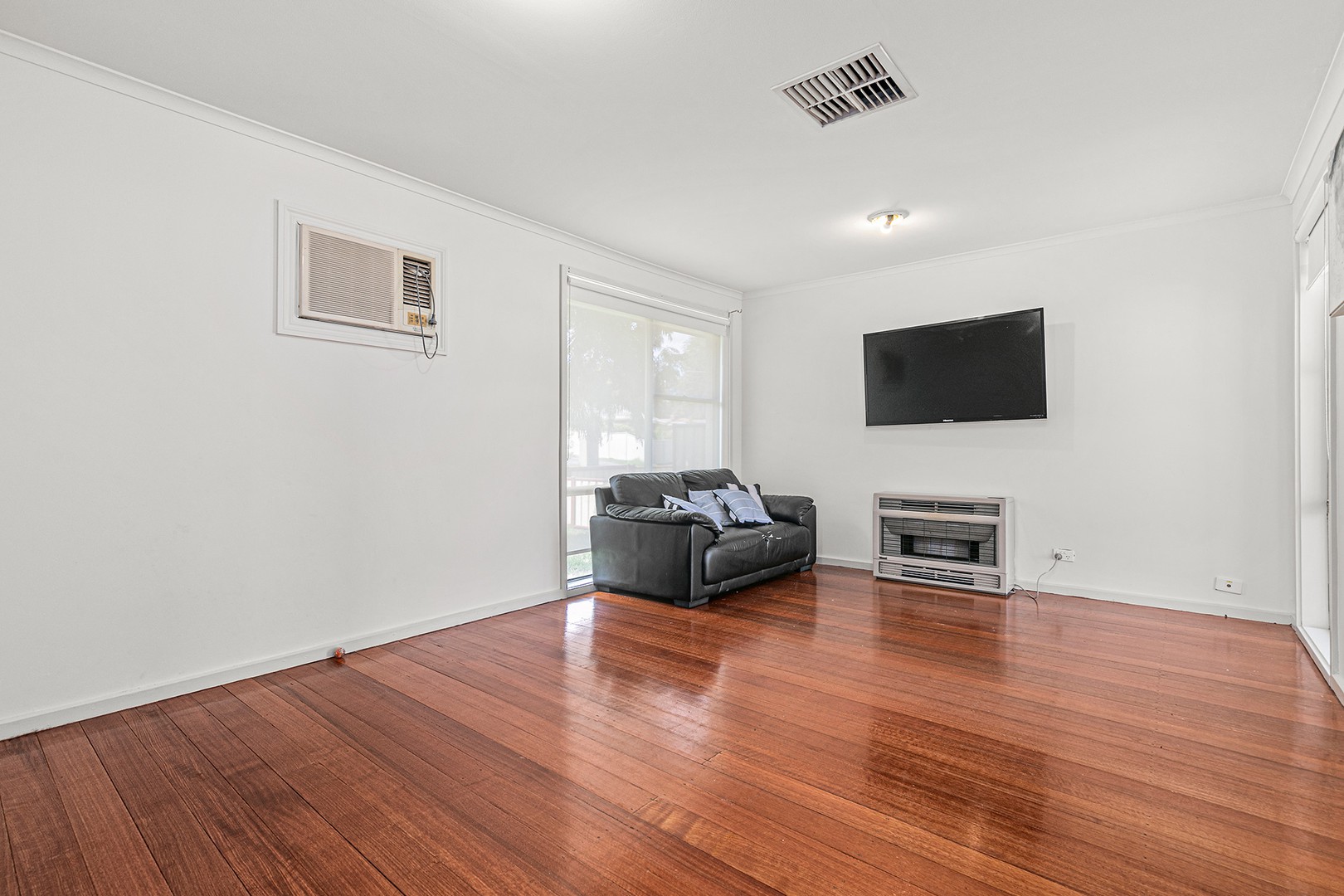 7 Ventnor Crescent, Coolaroo, VIC 3048, Coolaroo - Thumbnail 3