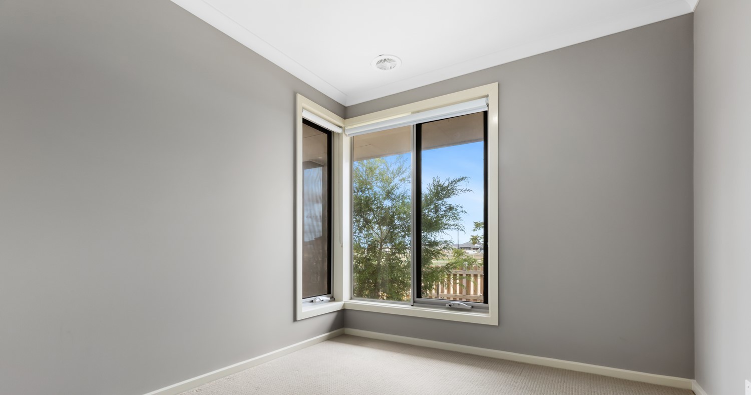 7 Violet Close, Rockbank, VIC 3335, Rockbank - Thumbnail 3