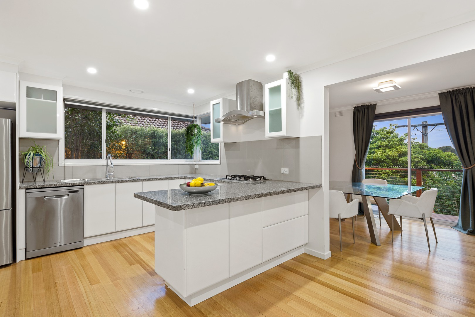 7 Wanbanna Avenue, Greensborough, VIC 3088, Greensborough - Thumbnail 4