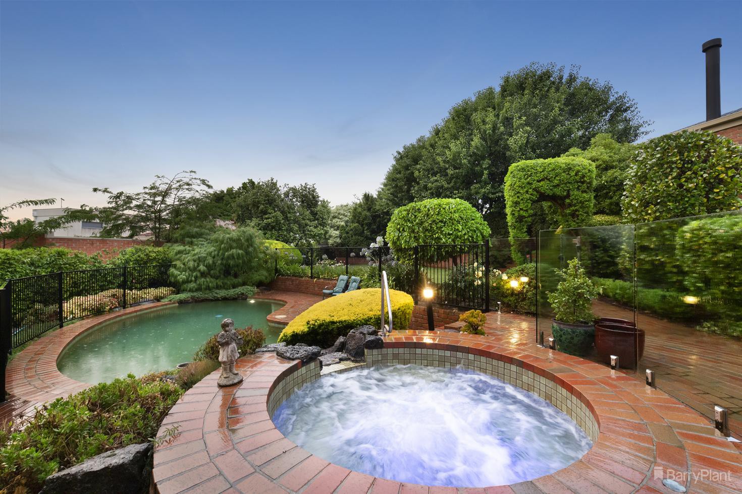 7 Warrick Grove, Templestowe, VIC 3106 - Thumbnail 2 - 25/02/2022