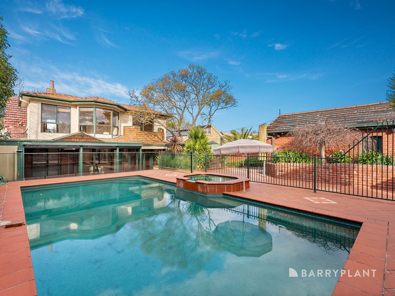 7 Warringal Place, Eaglemont, VIC 3084 - Image - 08/08/2024