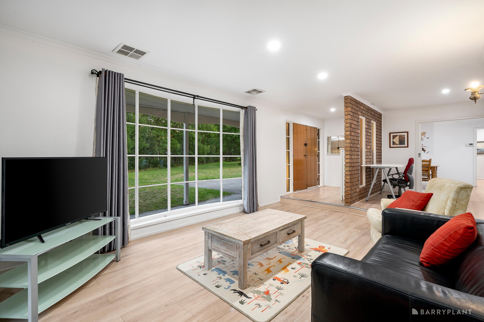 7 Warrock Avenue, Donvale, VIC 3111, Donvale - Thumbnail 3