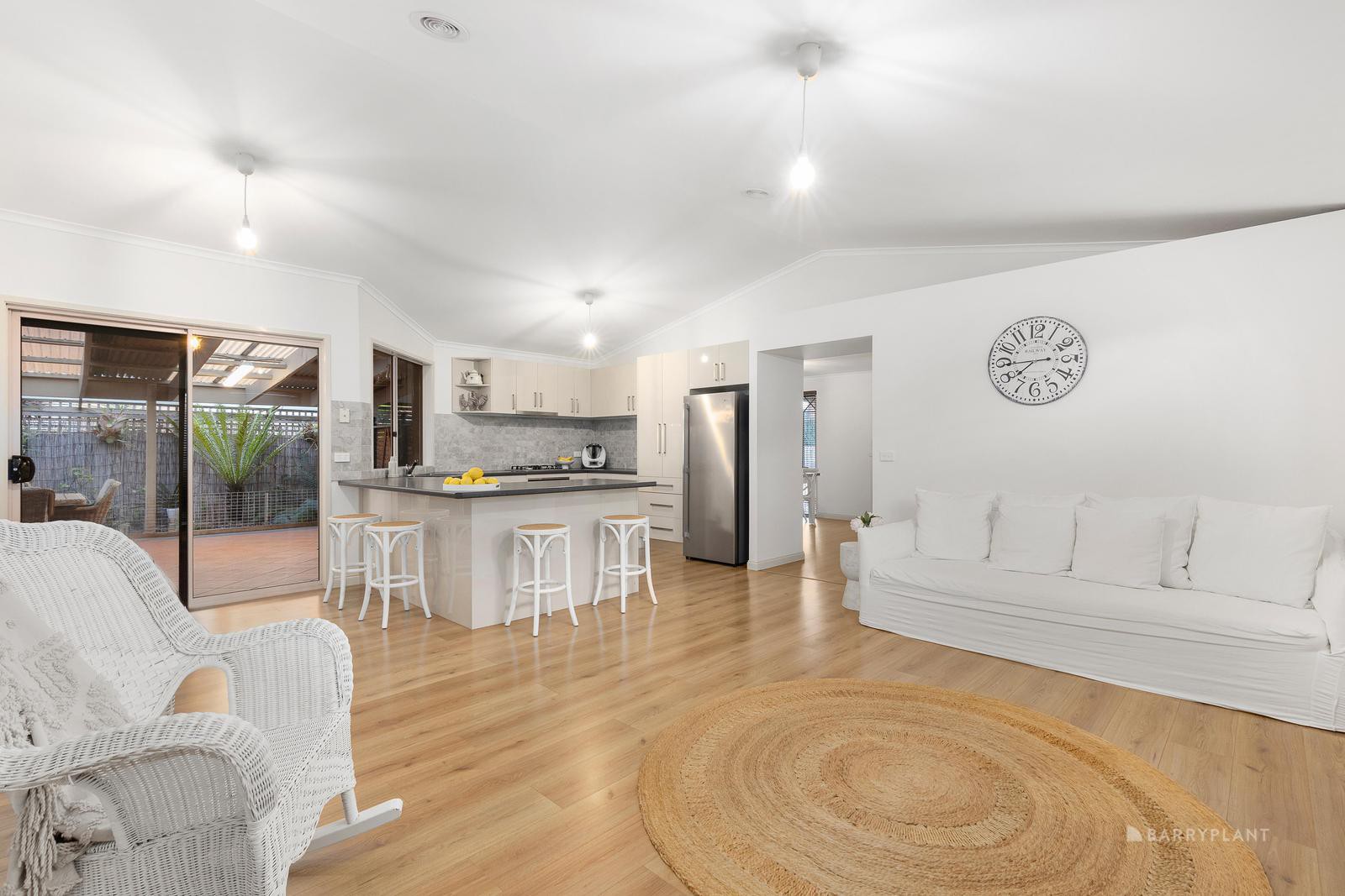 7 Wattletree Walk, South Morang, VIC 3752, South Morang - Thumbnail 4