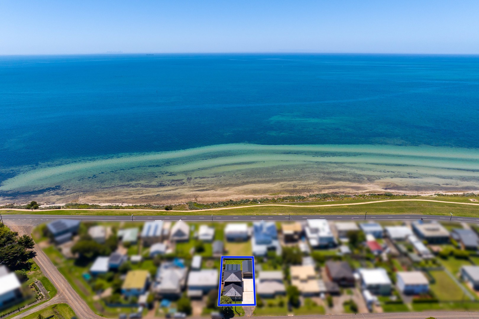 7 Whiting Avenue, Indented Head, VIC 3223 - Thumbnail 2 - 06/12/2024