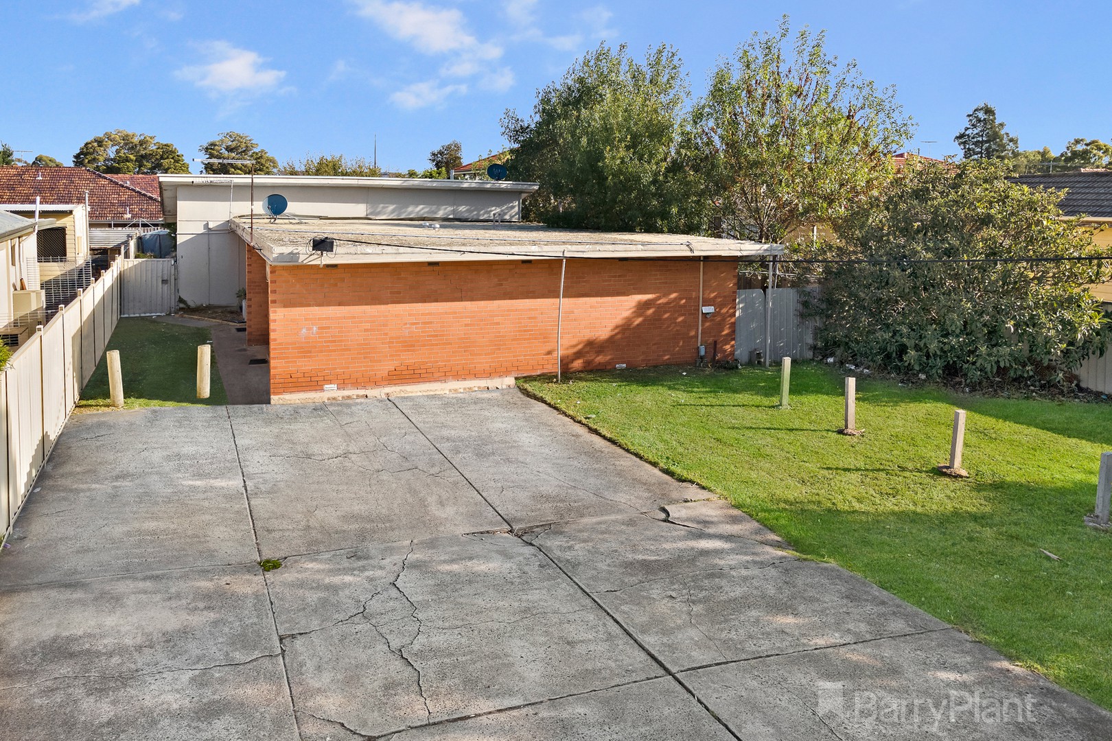 7 Winifred Street, St Albans, VIC 3021, St Albans - Thumbnail 2