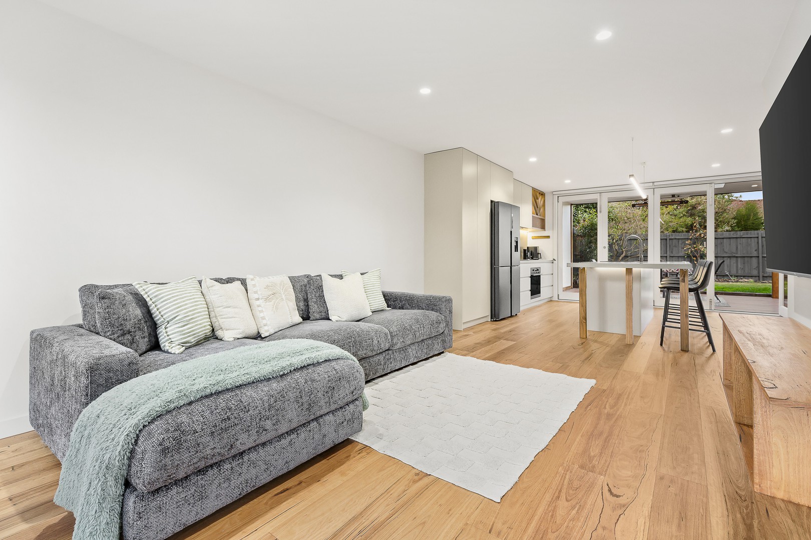 70/310 Warrigal Road, Cheltenham, VIC 3192, Cheltenham - Thumbnail 5